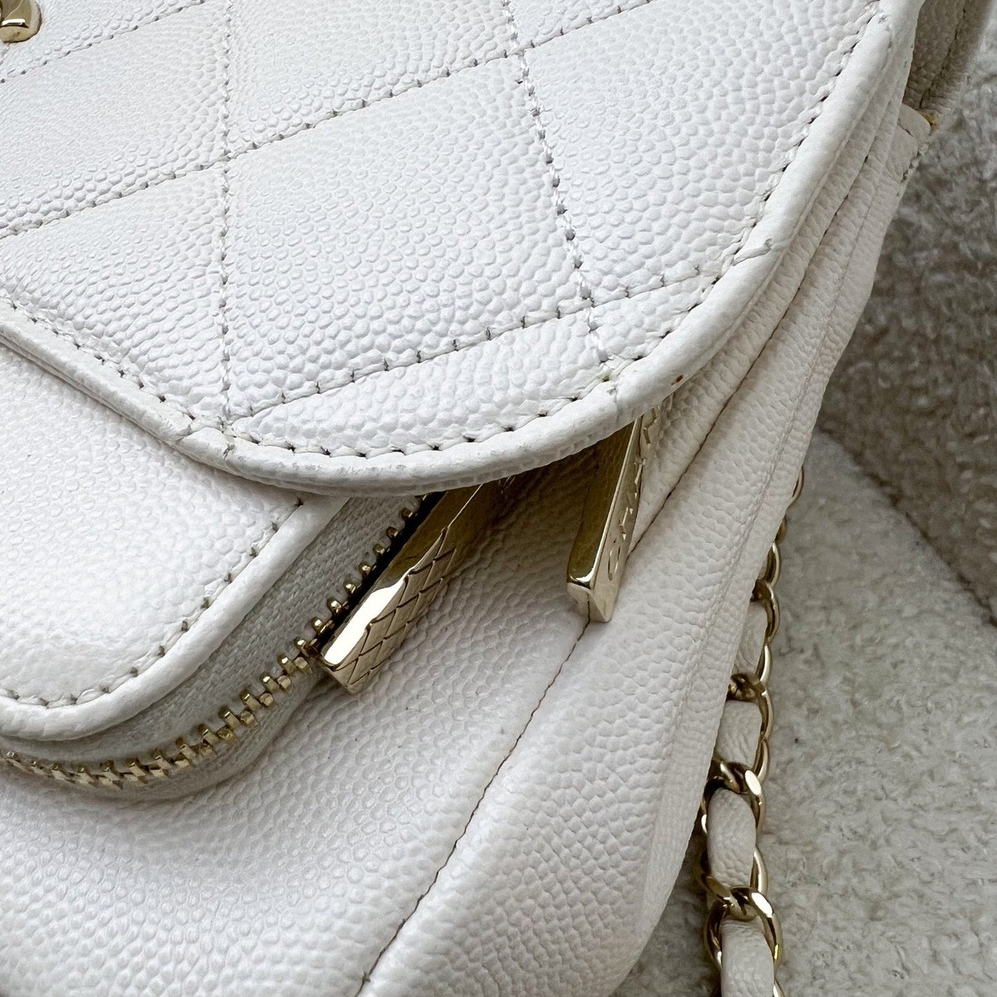 GLM-Medium Business Affinity in White Caviar and LGHW