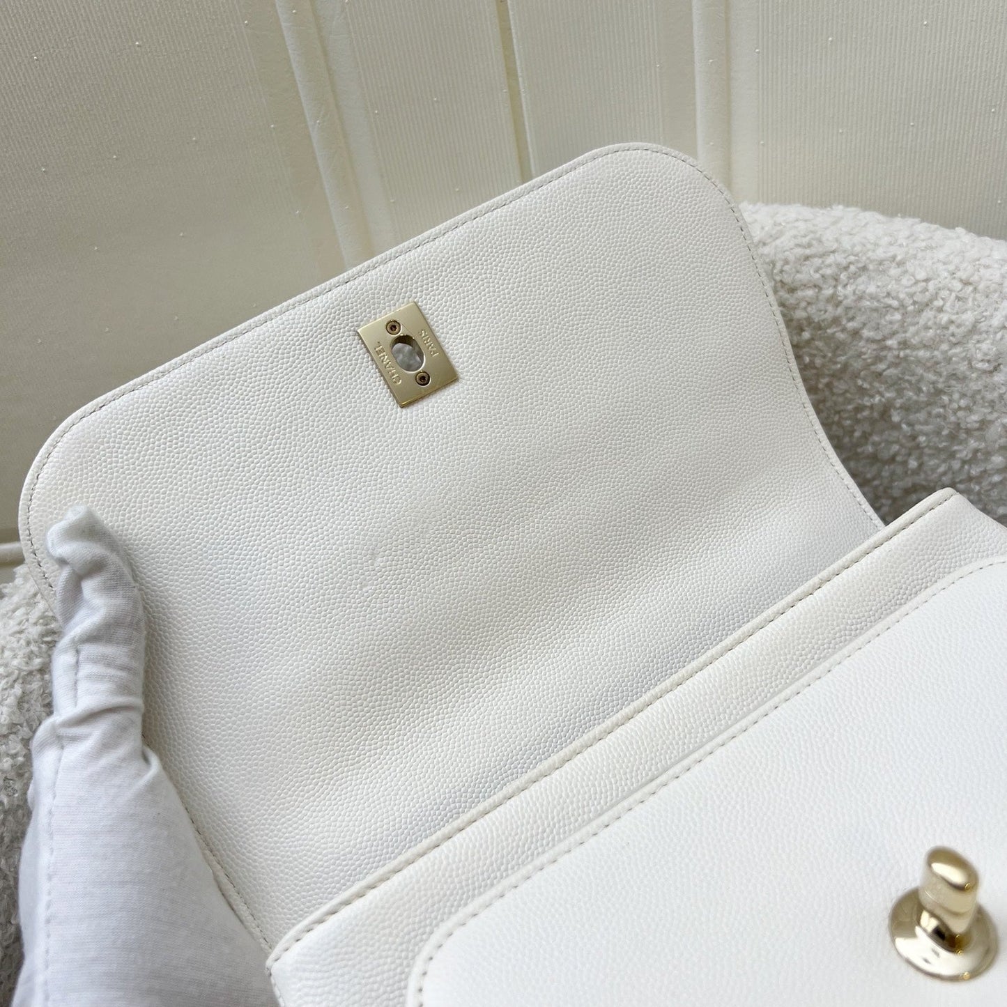 GLM-Medium Business Affinity in White Caviar and LGHW