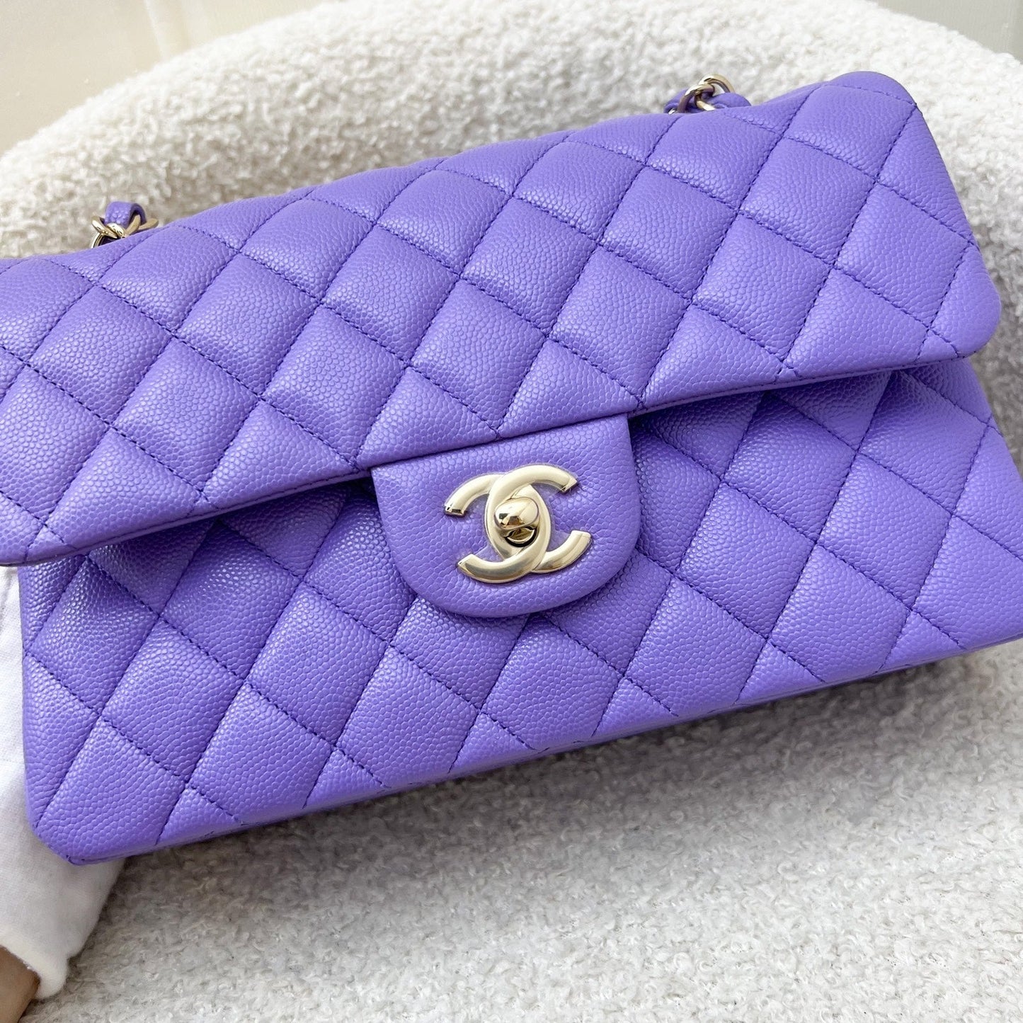 GLM-Classic Flap Small CF in 20S Purple Caviar LGHW