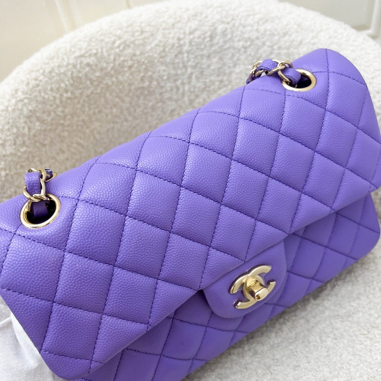 GLM-Classic Flap Small CF in 20S Purple Caviar LGHW
