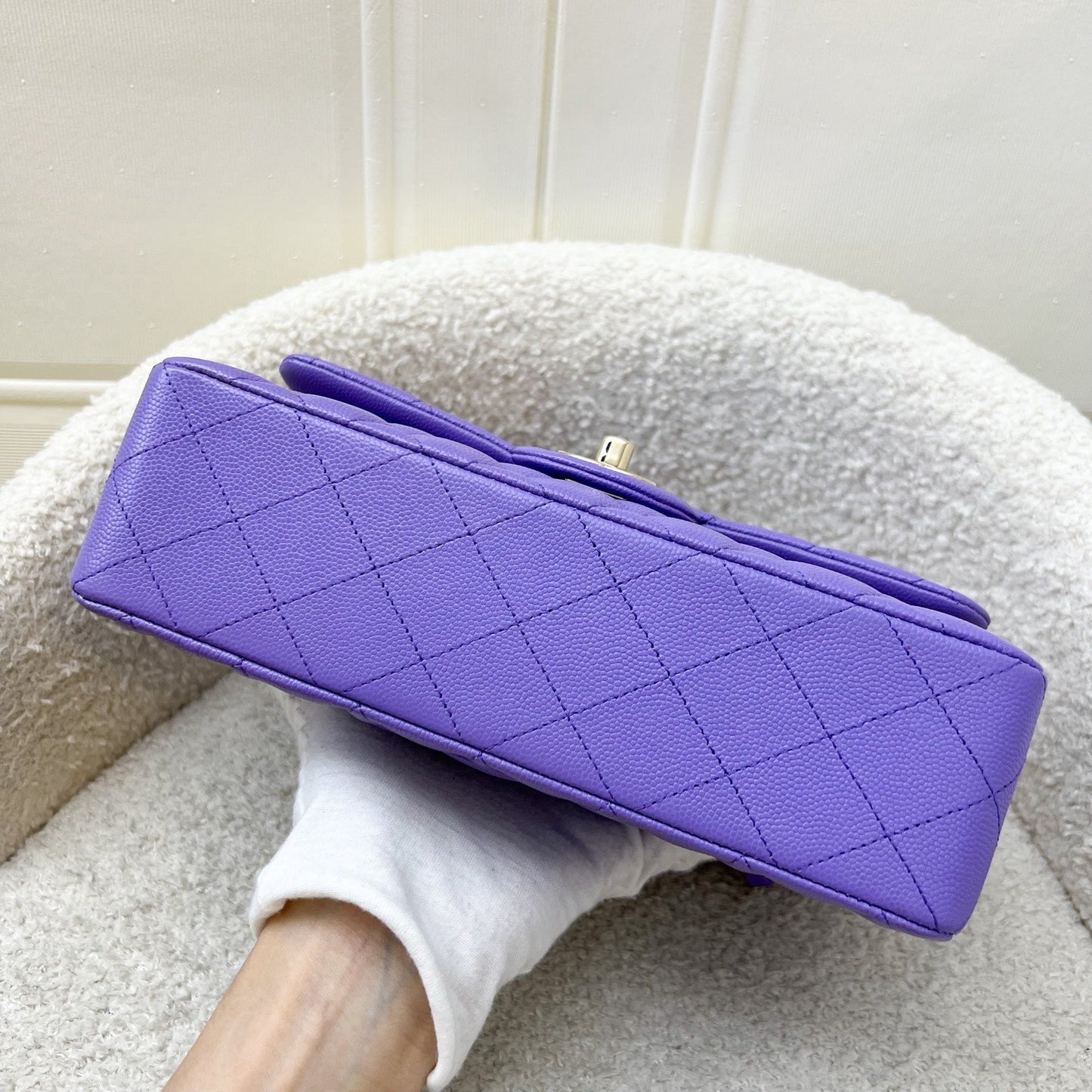 GLM-Classic Flap Small CF in 20S Purple Caviar LGHW