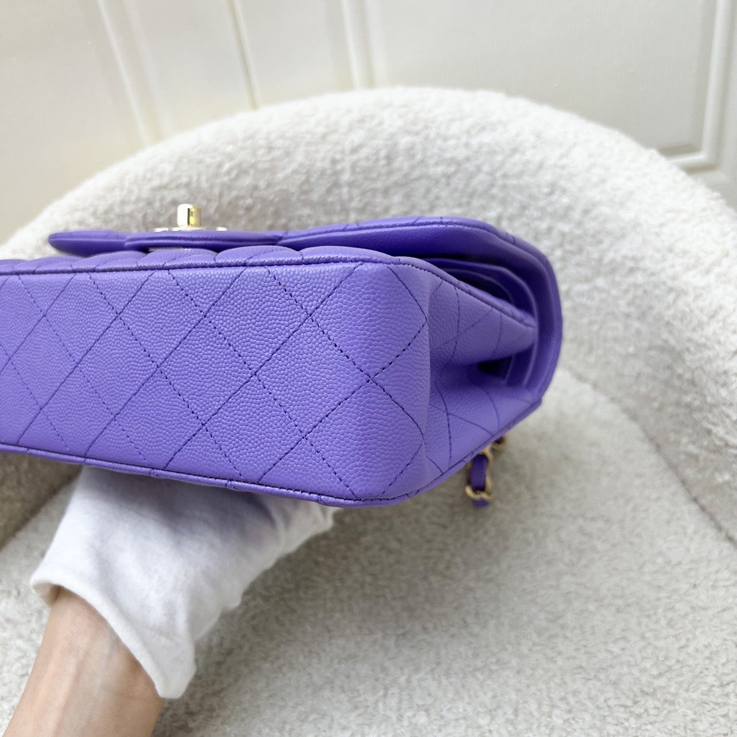 GLM-Classic Flap Small CF in 20S Purple Caviar LGHW