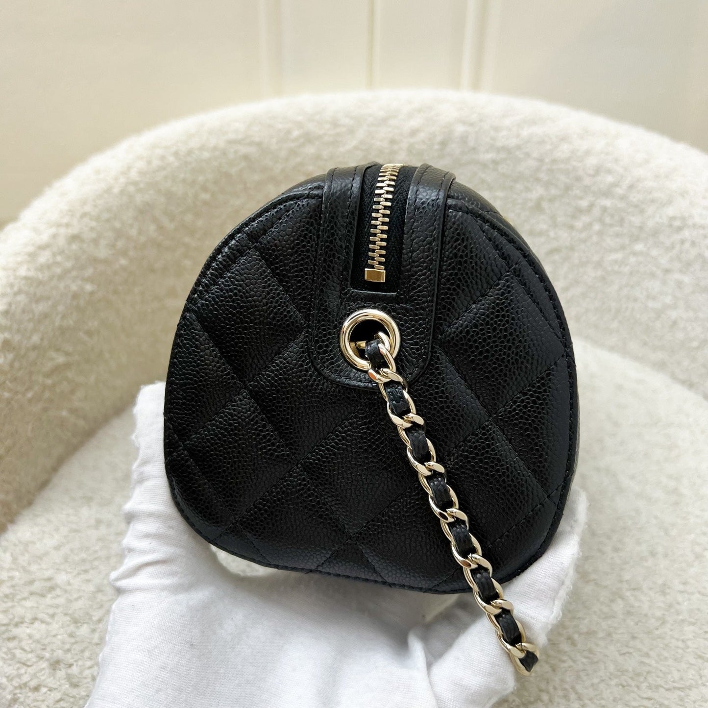 GLM-25P Bowling Bag in Black Caviar and LGHW (Model: AP4474)