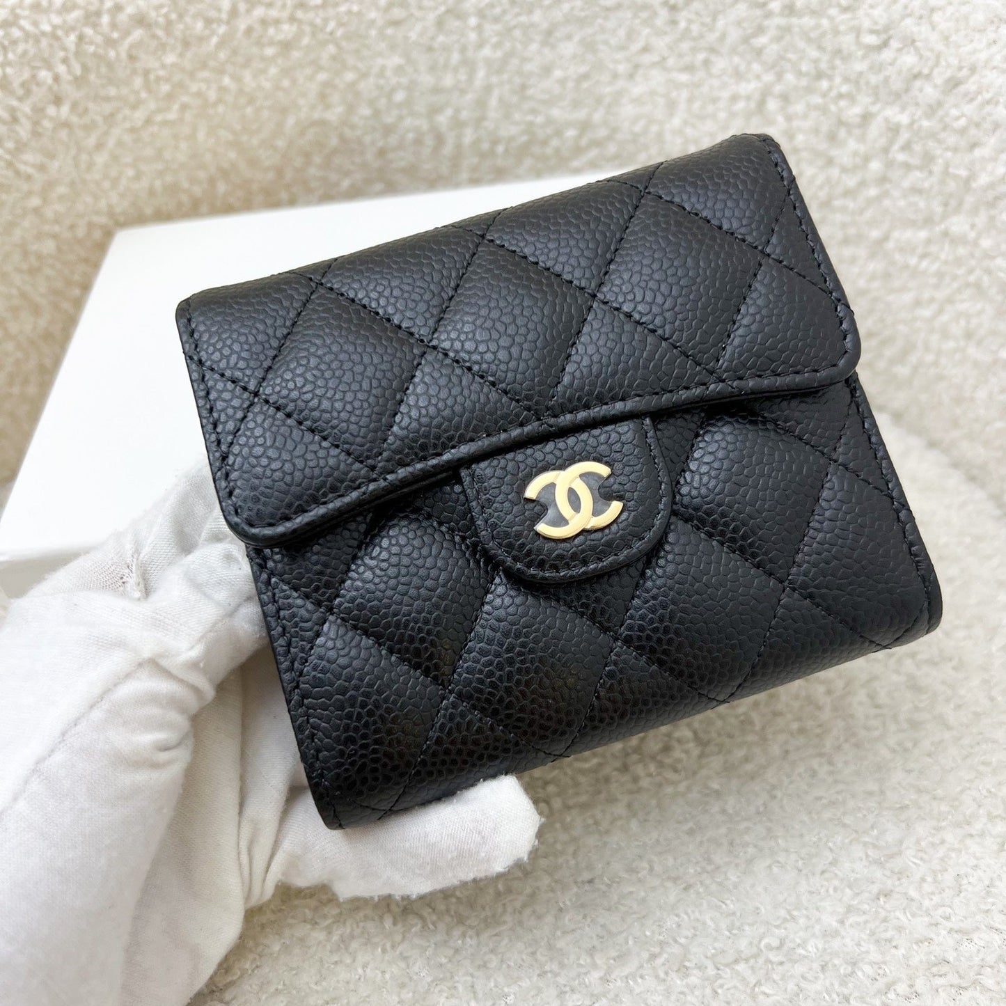 GLM-Classic Trifold Compact Wallet in Black Caviar and LGHW (AP0231)