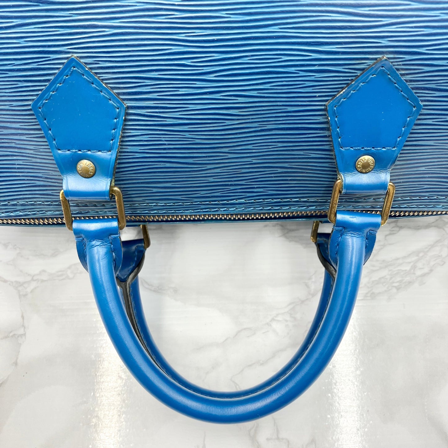 LOUIS VUITTON Epi Speedy 30