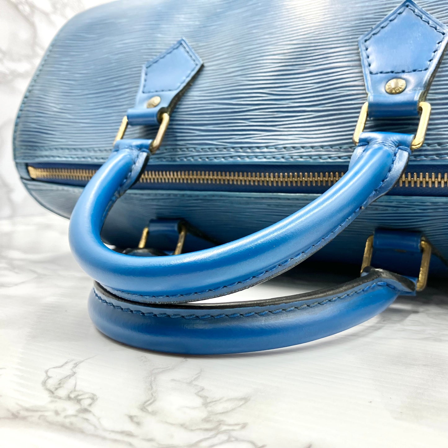 LOUIS VUITTON Epi Speedy 30