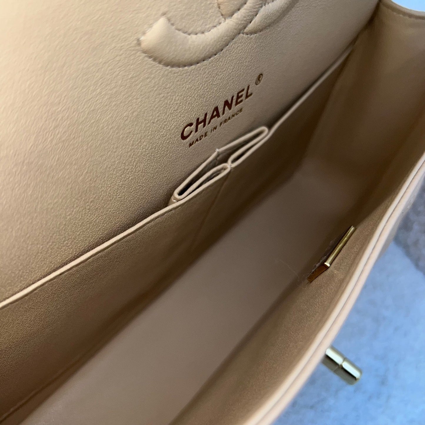 GLM-Medium Classic Flap CF in Beige Caviar and GHW (Model: A01112)