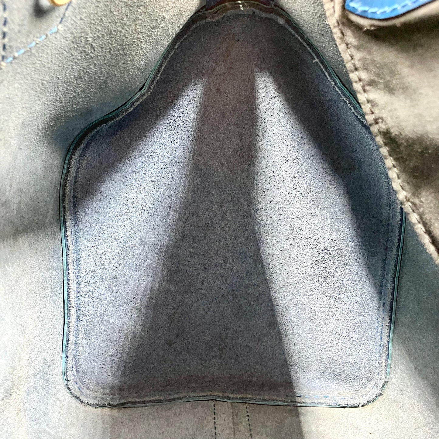 LOUIS VUITTON Epi Speedy 30