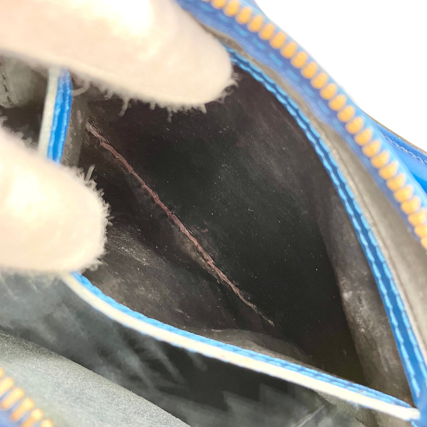 LOUIS VUITTON Epi Speedy 30