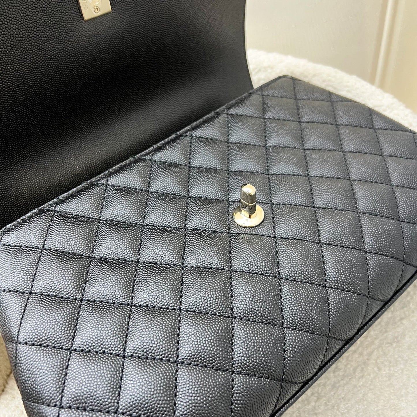 GLM-Medium 29cm Coco Handle in Black Caviar and GHW (Model: A92991)