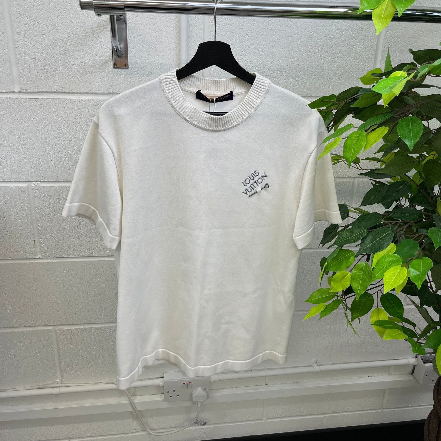 Men's Signature Logo T-Shirt White Size XS