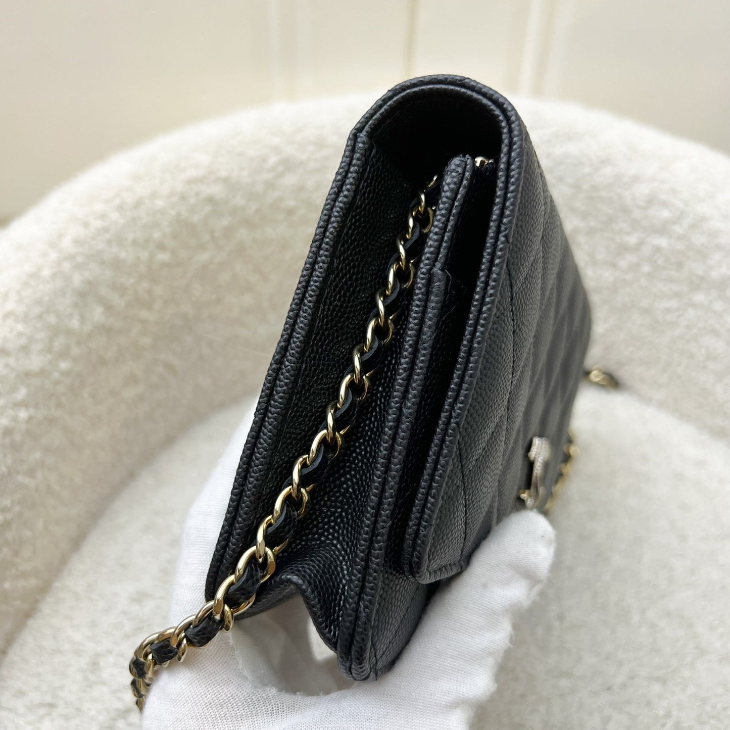 GLM-23S Wallet on Chain WOC in Black Caviar, Diamantes Studded Logo and SHW (Model: AP3336)