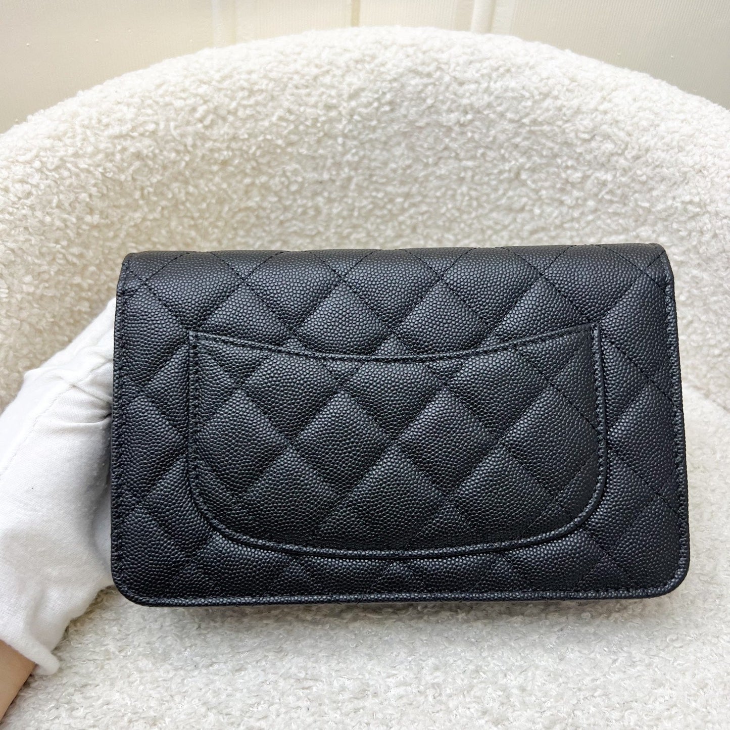 GLM-23S Wallet on Chain WOC in Black Caviar, Diamantes Studded Logo and SHW (Model: AP3336)