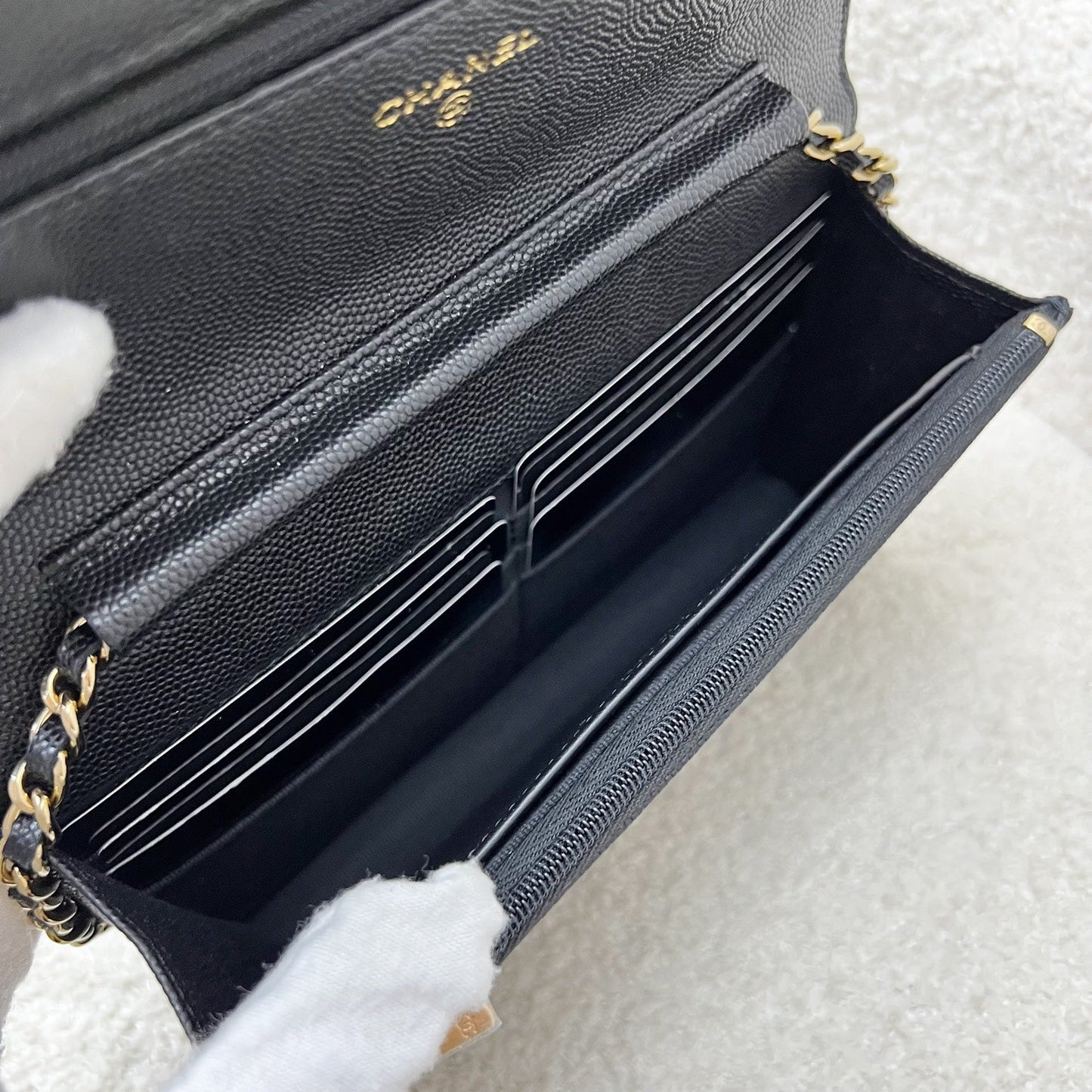 GLM-23S Wallet on Chain WOC in Black Caviar, Diamantes Studded Logo and SHW (Model: AP3336)