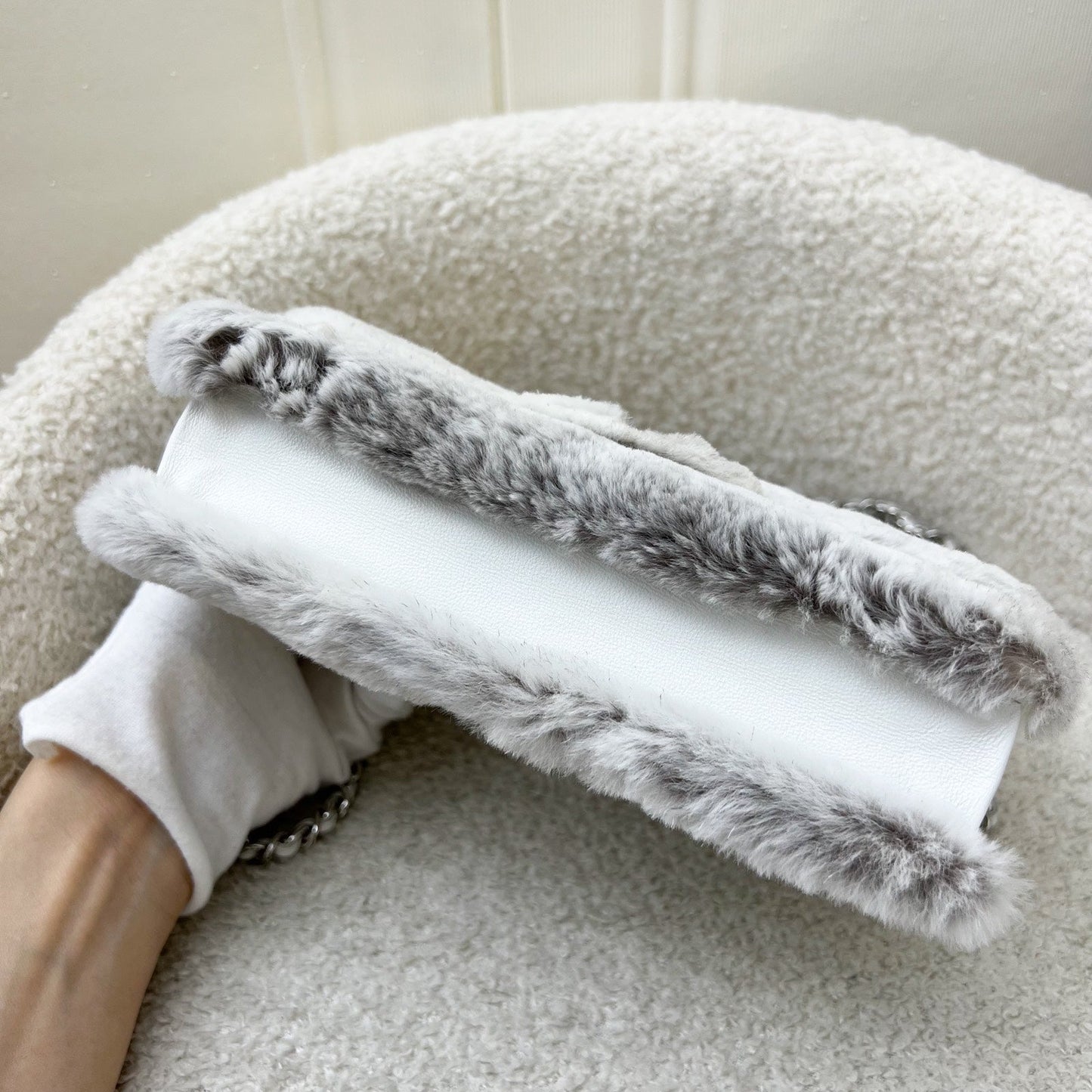 GLM-Wallet on Chain WOC in Shearling, White Leather and SHW