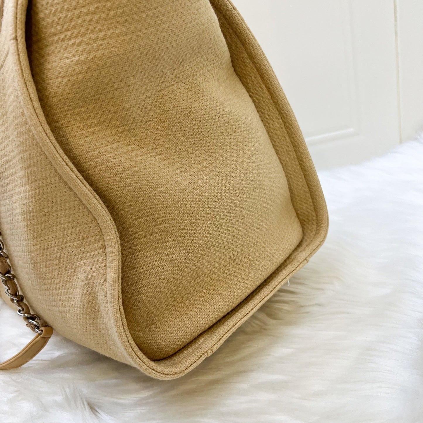 GLM-Large Deauville Tote in 22C Beige Fabric SHW