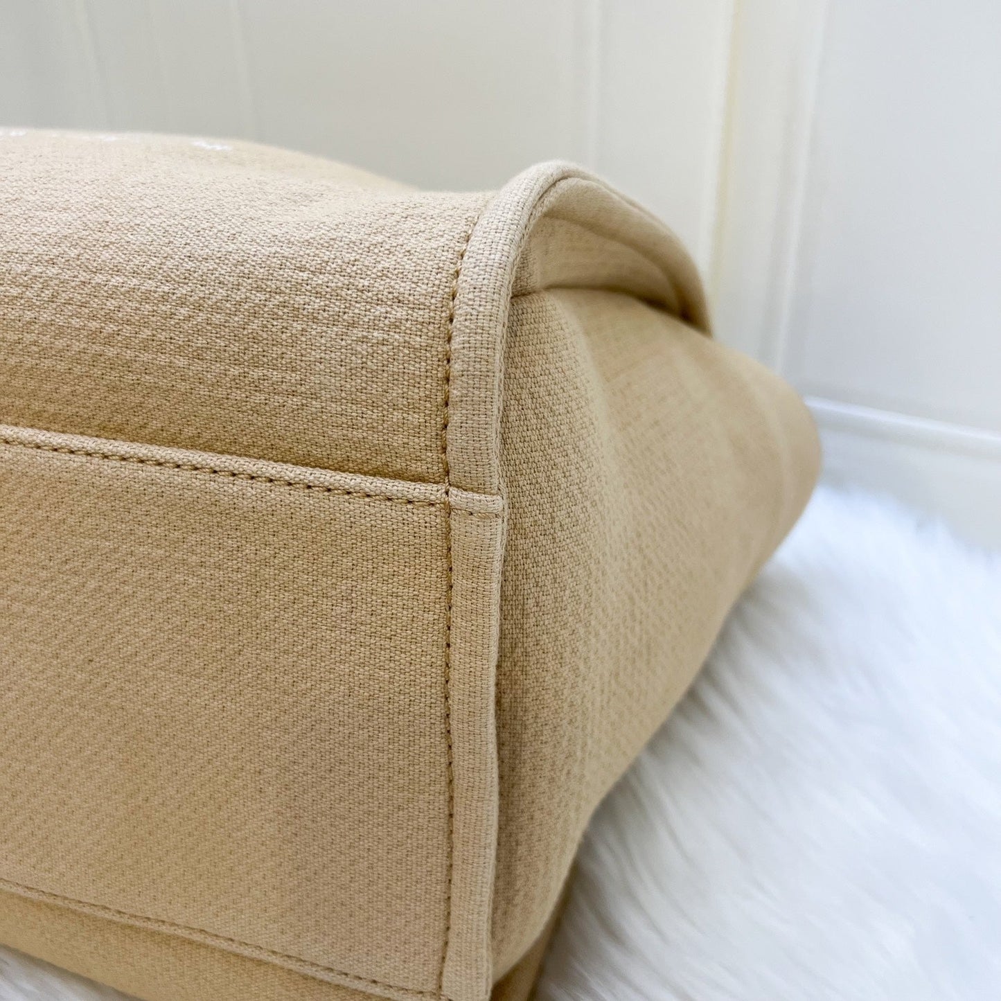 GLM-Large Deauville Tote in 22C Beige Fabric SHW