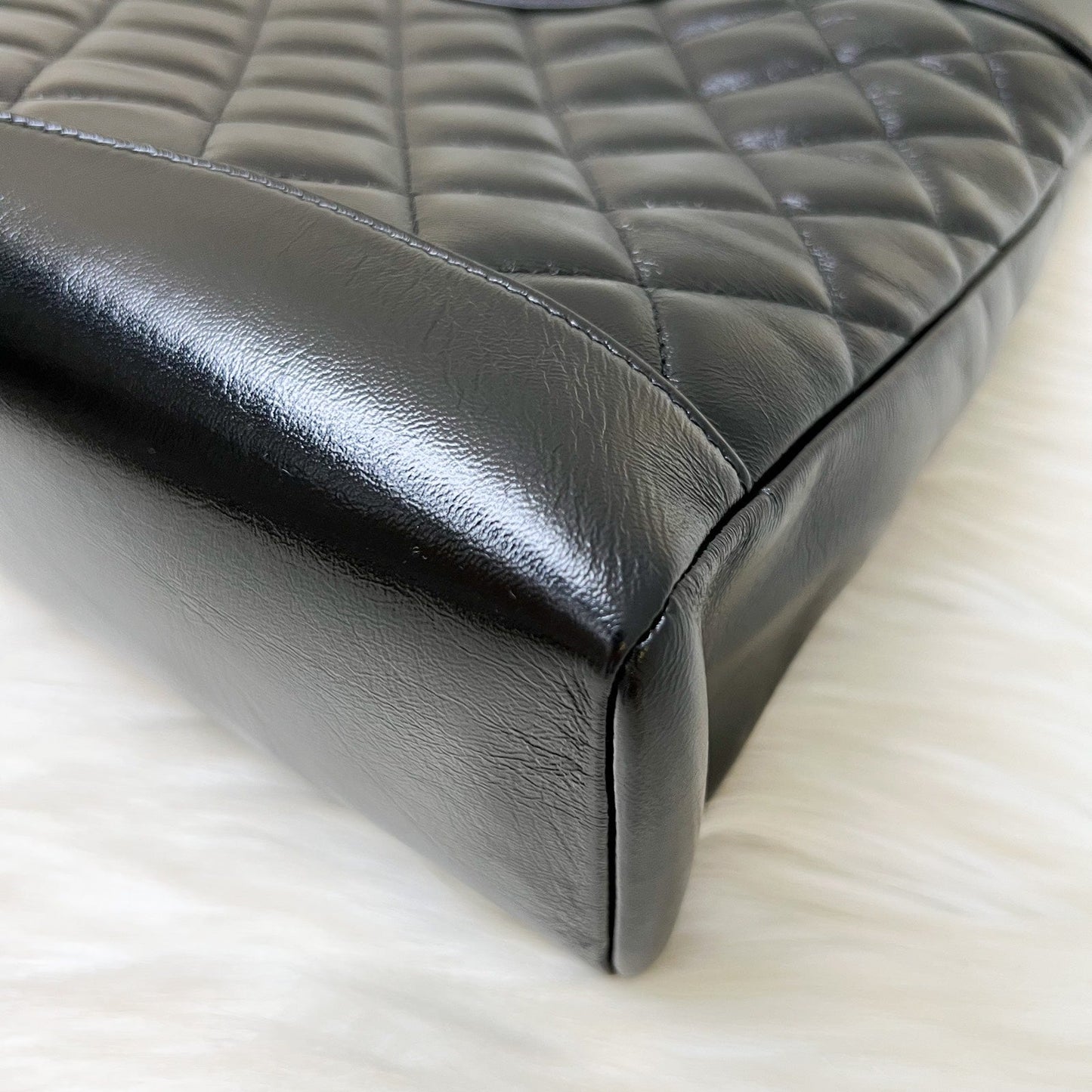 GLM-31 Medium Shopping Bag in Black Shiny Calfskin and LGHW (Model: AS4854)