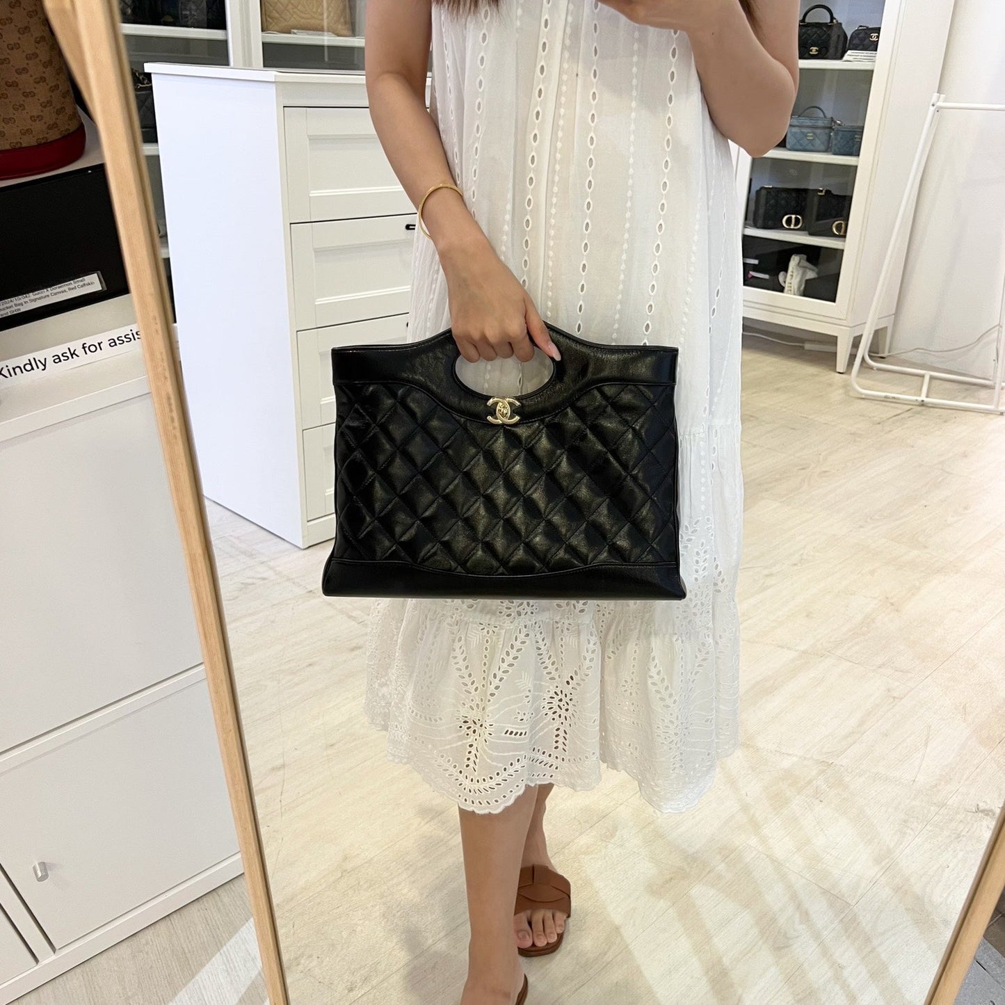 GLM-31 Medium Shopping Bag in Black Shiny Calfskin and LGHW (Model: AS4854)