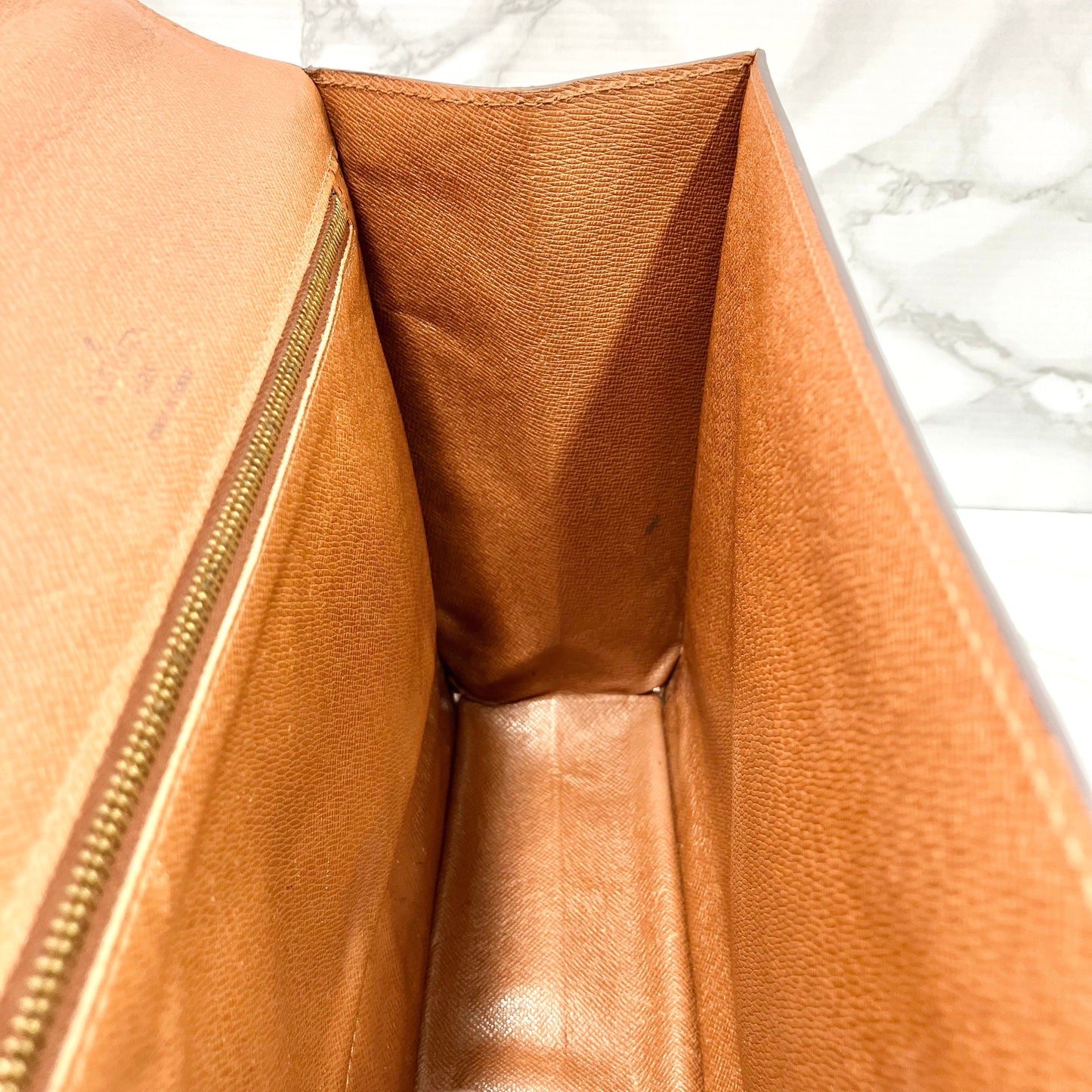 LOUIS VUITTON Monogram monceau