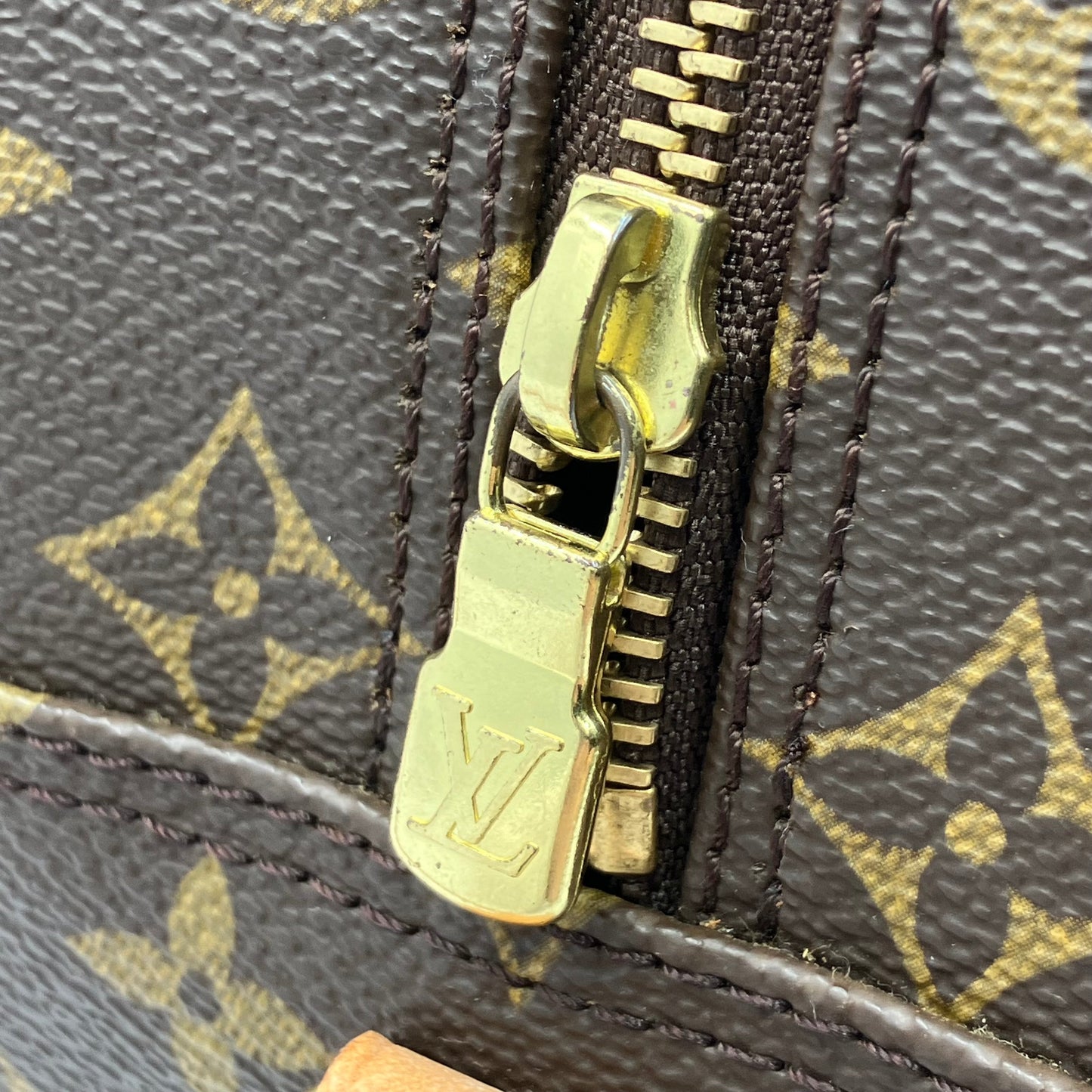 LOUIS VUITTON Monogram Blois