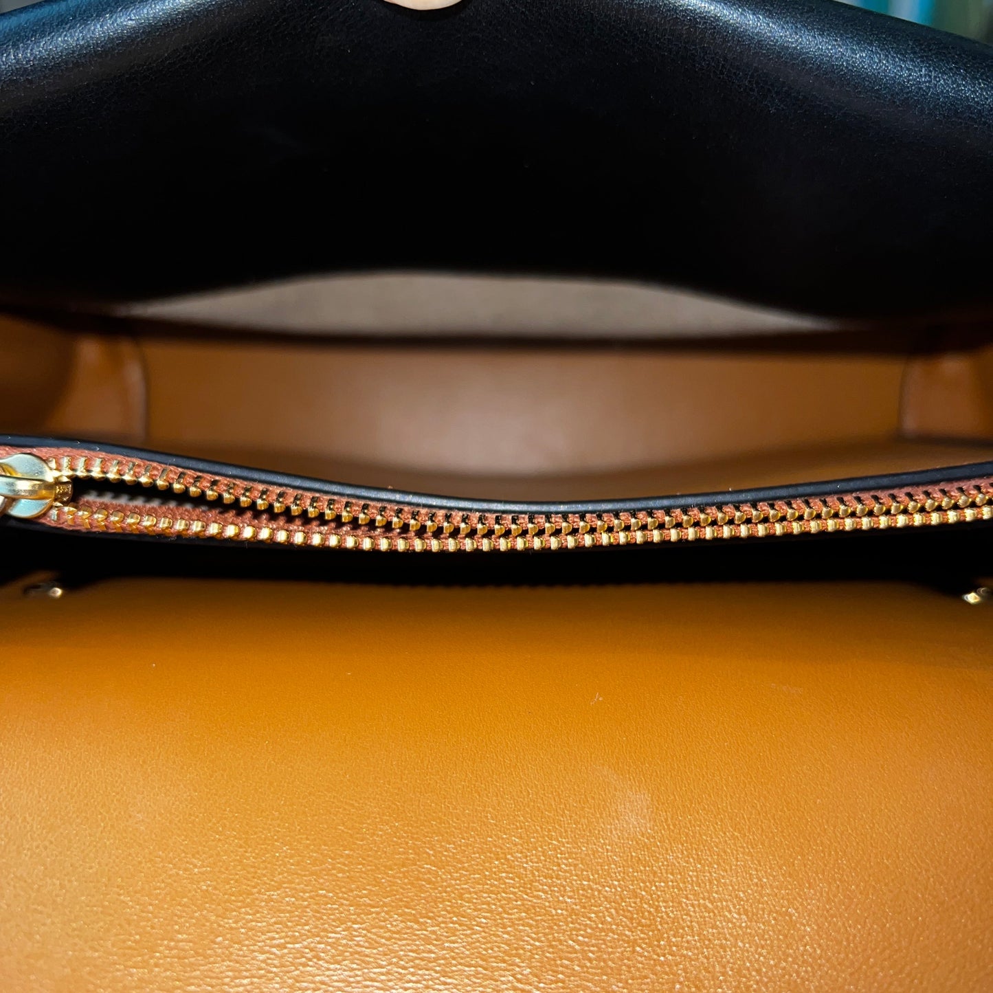 TORY BURCH Lee Radwill Shoulder Bag