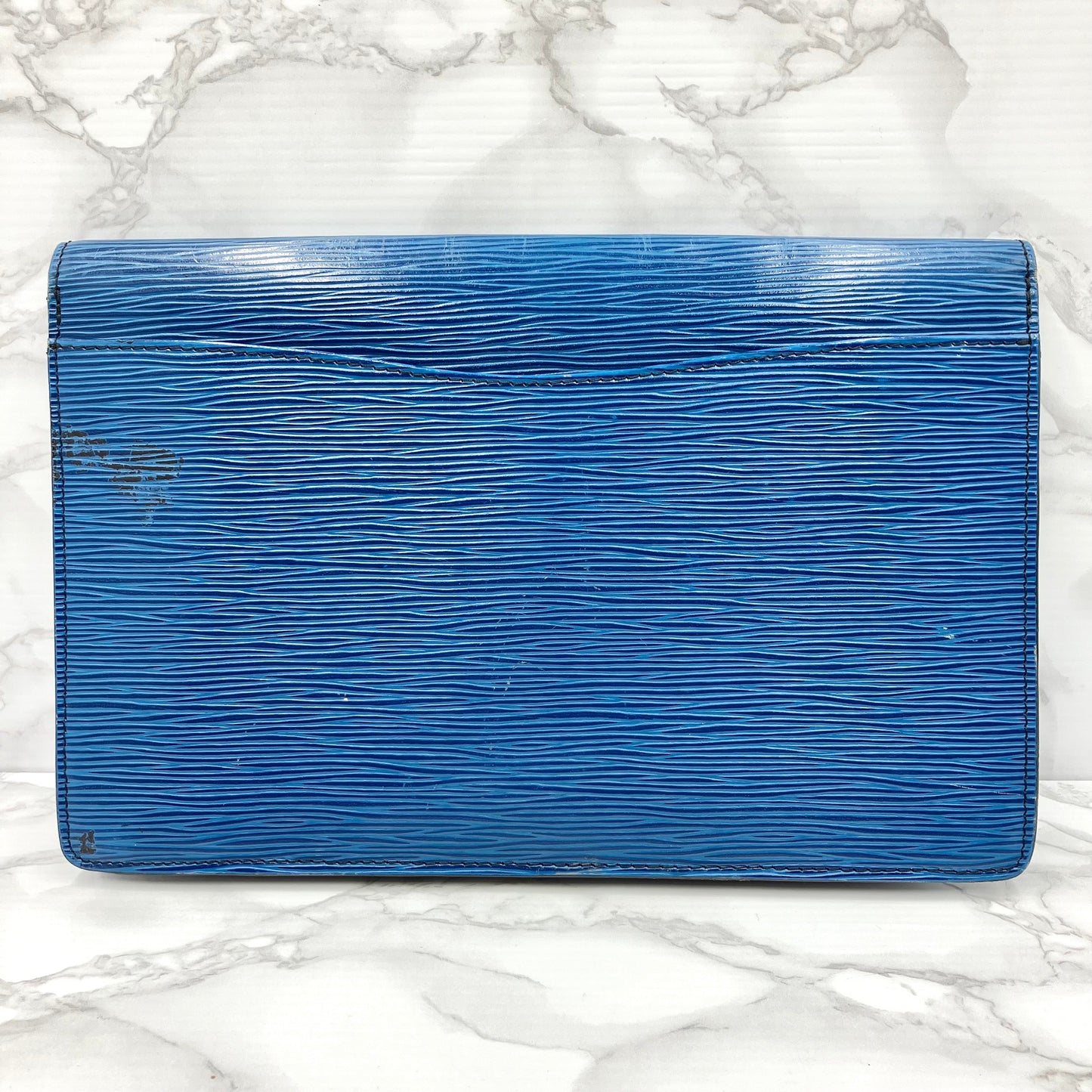 LOUIS VUITTON Epi clutch bag