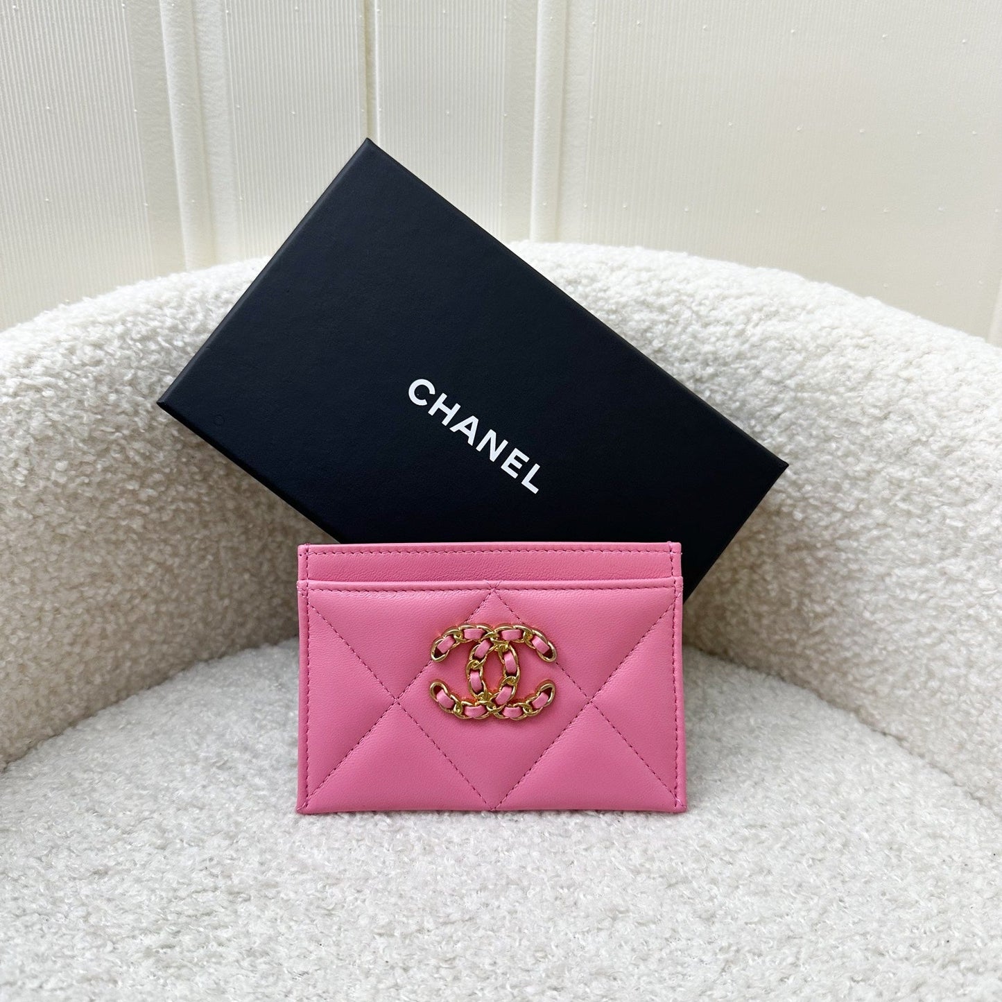 GLM-19 Flat Card Holder in Pink Lambskin and AGHW
