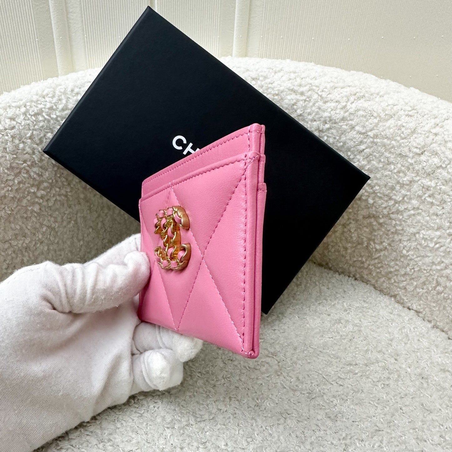 GLM-19 Flat Card Holder in Pink Lambskin and AGHW