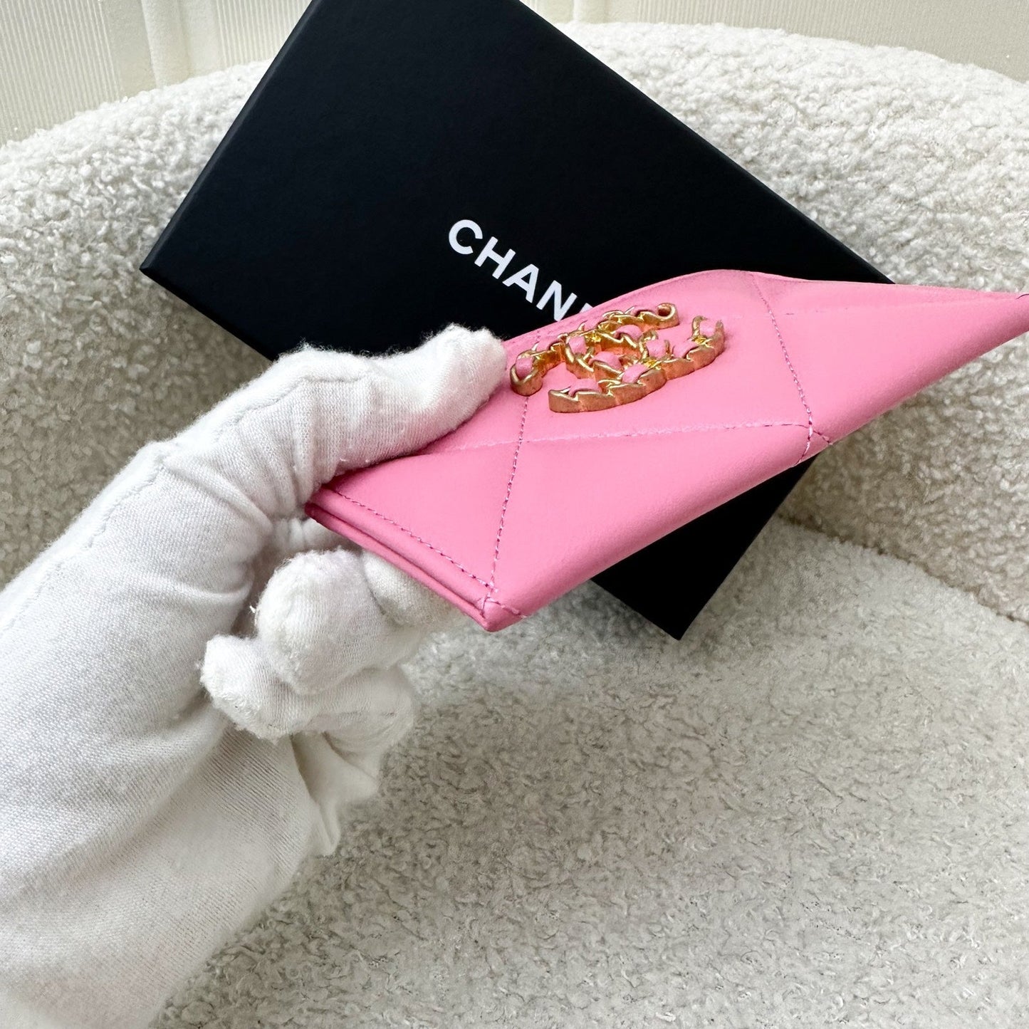 GLM-19 Flat Card Holder in Pink Lambskin and AGHW
