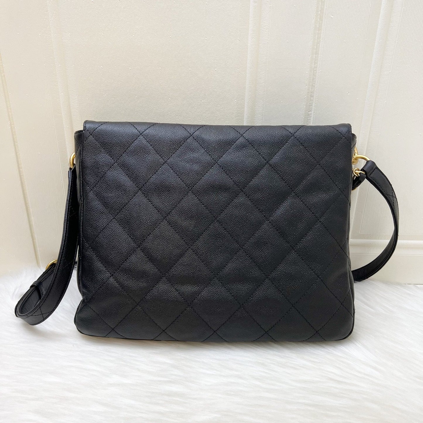 GLM-25P Maxi Hobo Bag in Black Caviar and AGHW (Model: AS5385)