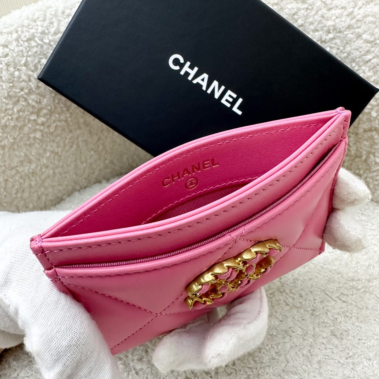 GLM-19 Flat Card Holder in Pink Lambskin and AGHW