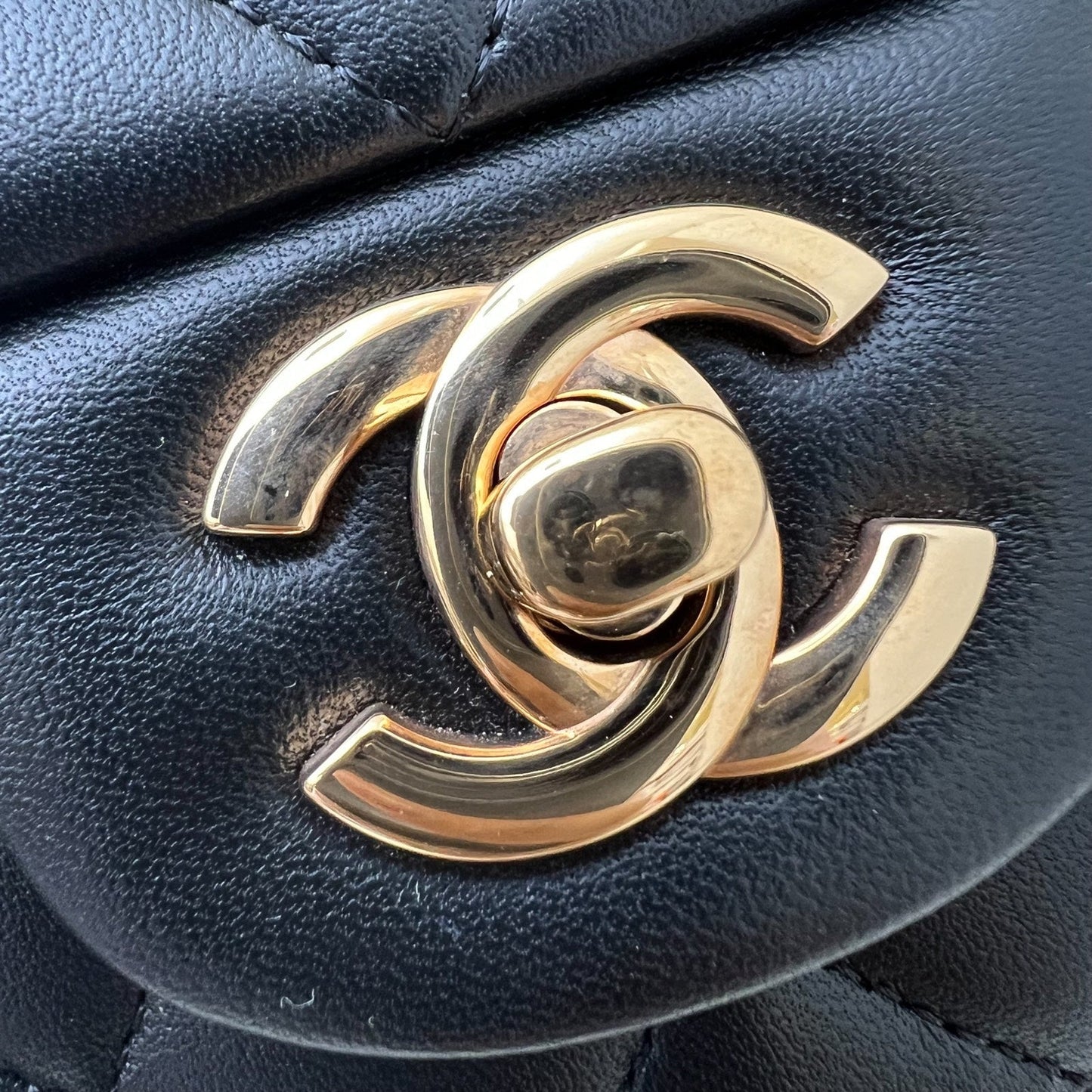 GLM-Medium Classic Flap CF in Black Lambskin and Rose Gold HW