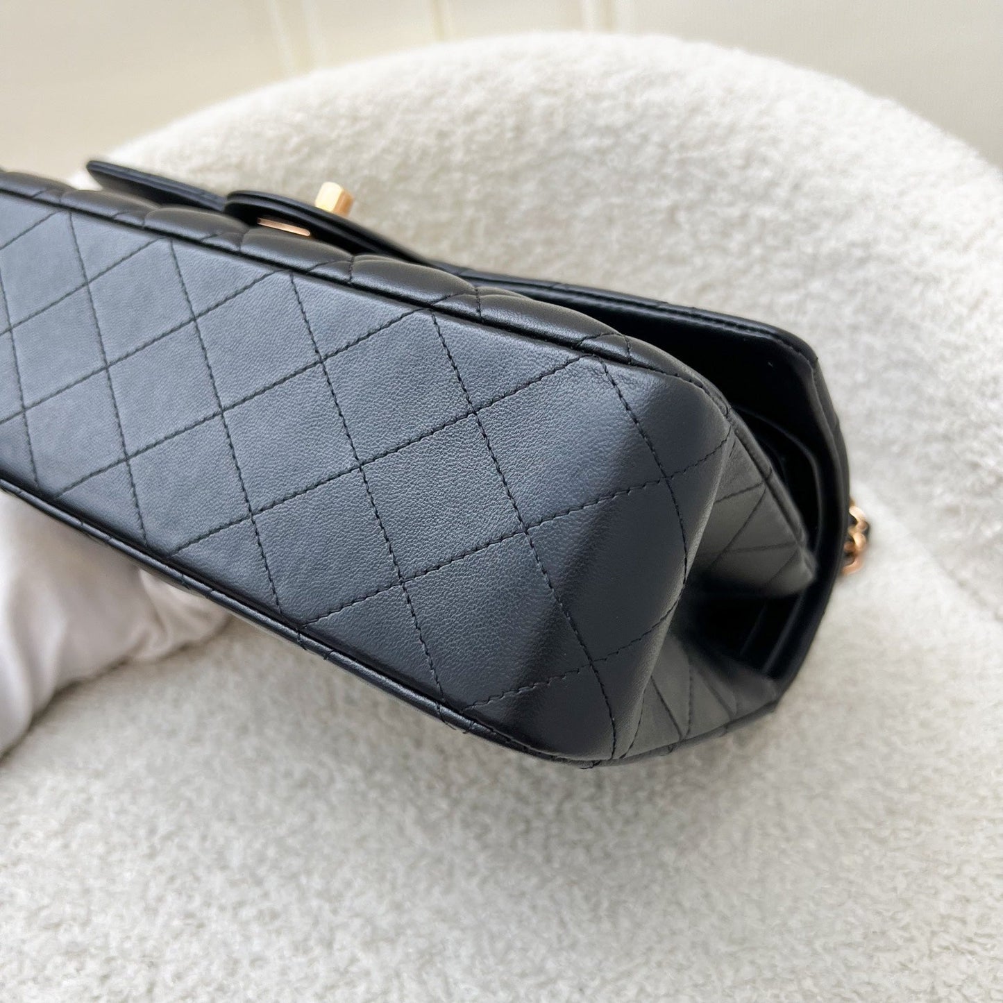 GLM-Medium Classic Flap CF in Black Lambskin and Rose Gold HW