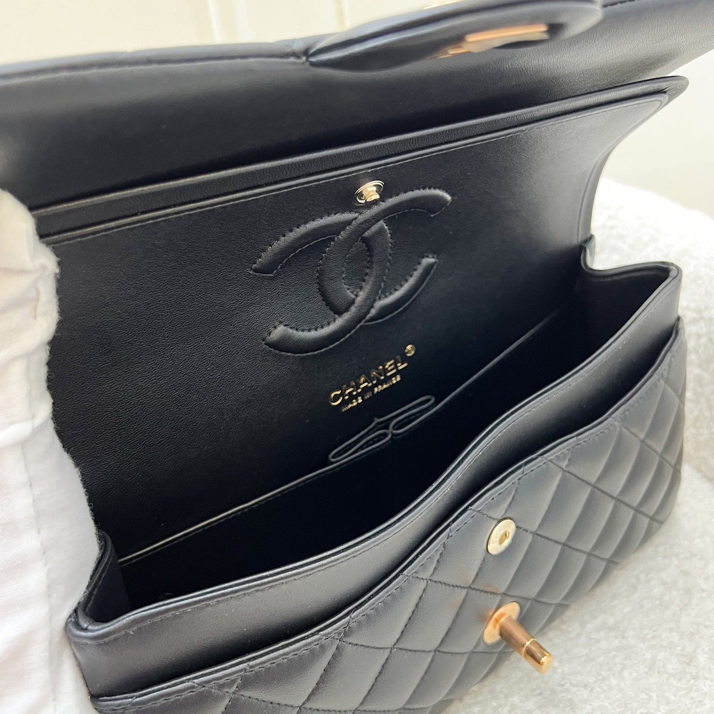 GLM-Medium Classic Flap CF in Black Lambskin and Rose Gold HW