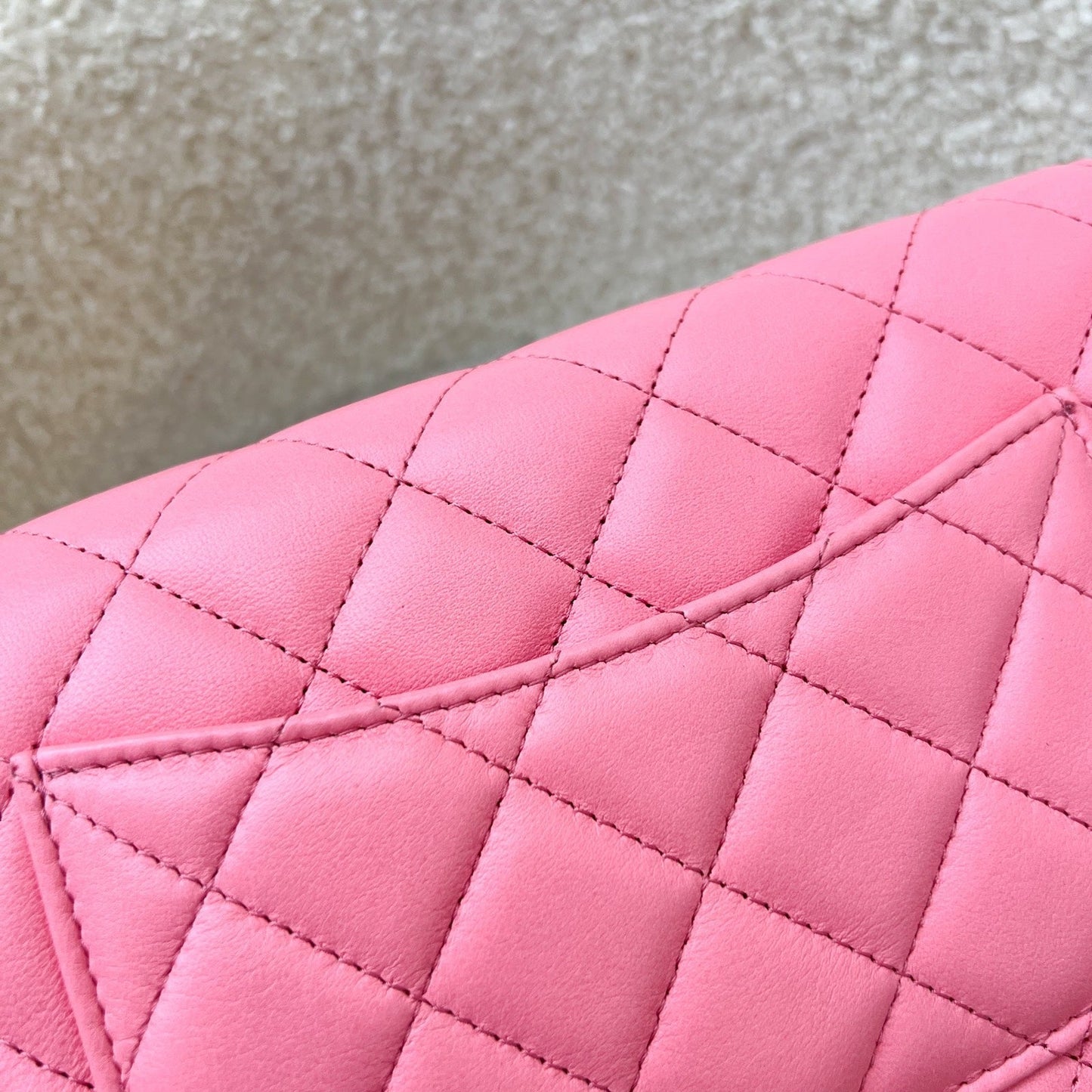GLM-Pearl Crush Wallet on Chain WOC in 22S Coral Pink Lambskin and AGHW (Model: AP1450)