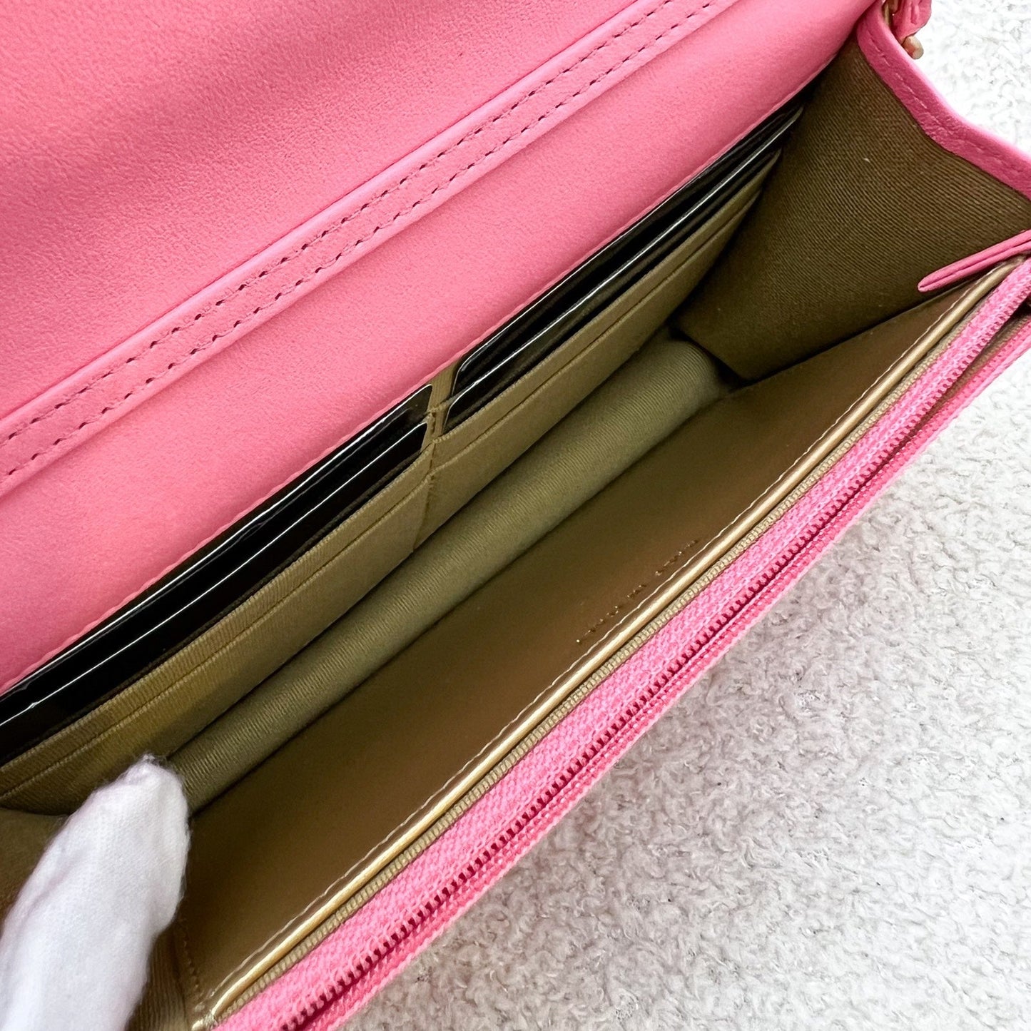 GLM-Pearl Crush Wallet on Chain WOC in 22S Coral Pink Lambskin and AGHW (Model: AP1450)