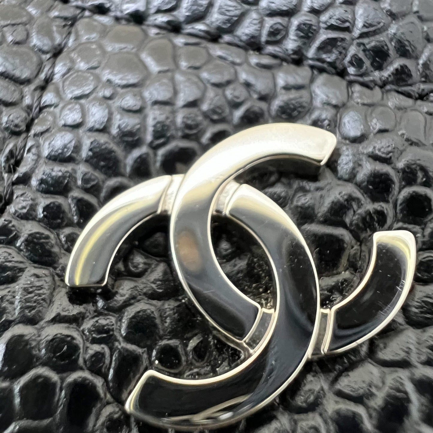 GLM-Classic Wallet on Chain WOC in Black Caviar and SHW