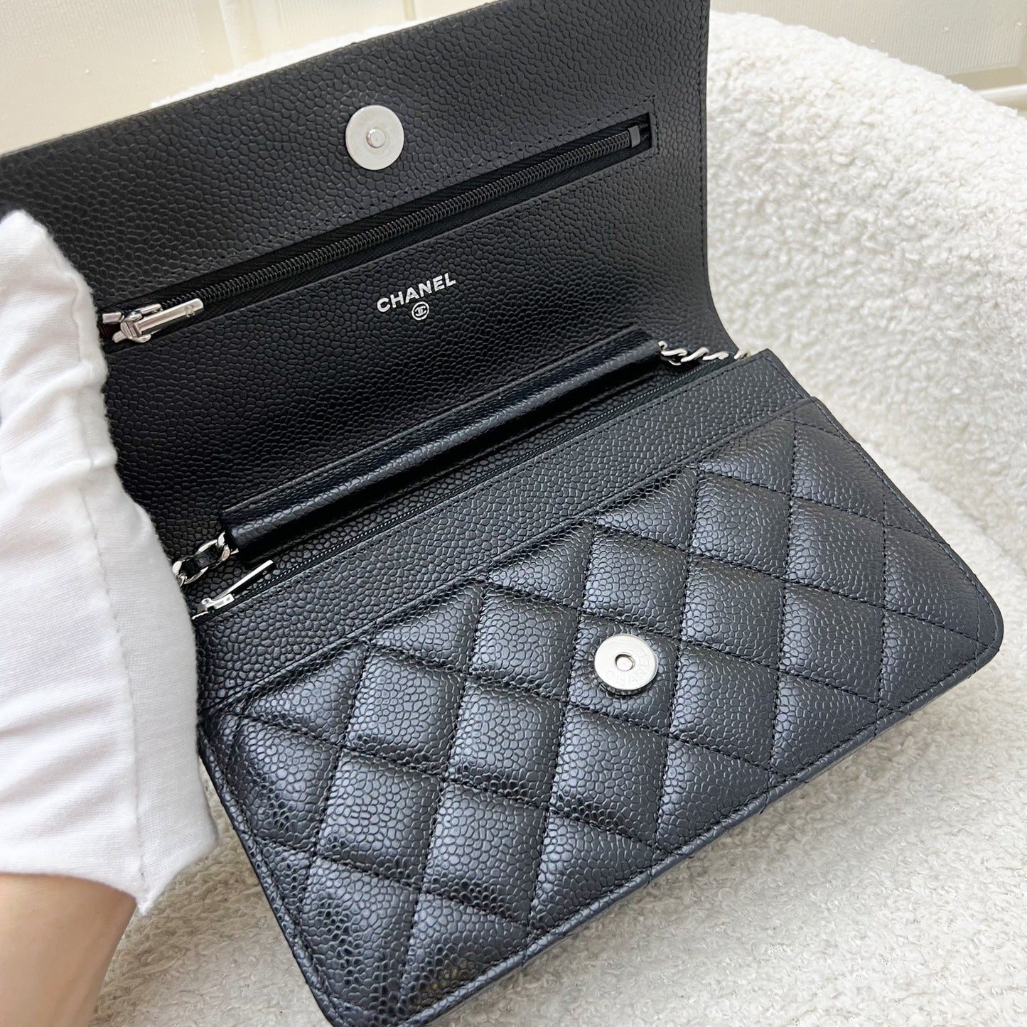 GLM-Classic Wallet on Chain WOC in Black Caviar and SHW