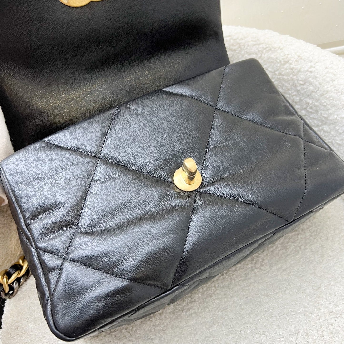 GLM-19 Small Flap in Black Goatskin and 3-tone HW (Model: AS1160)
