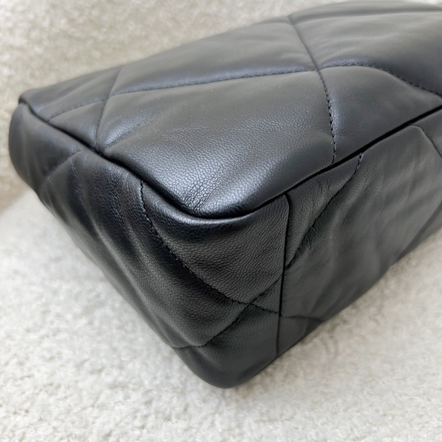GLM-19 Small Flap in Black Goatskin and 3-tone HW (Model: AS1160)