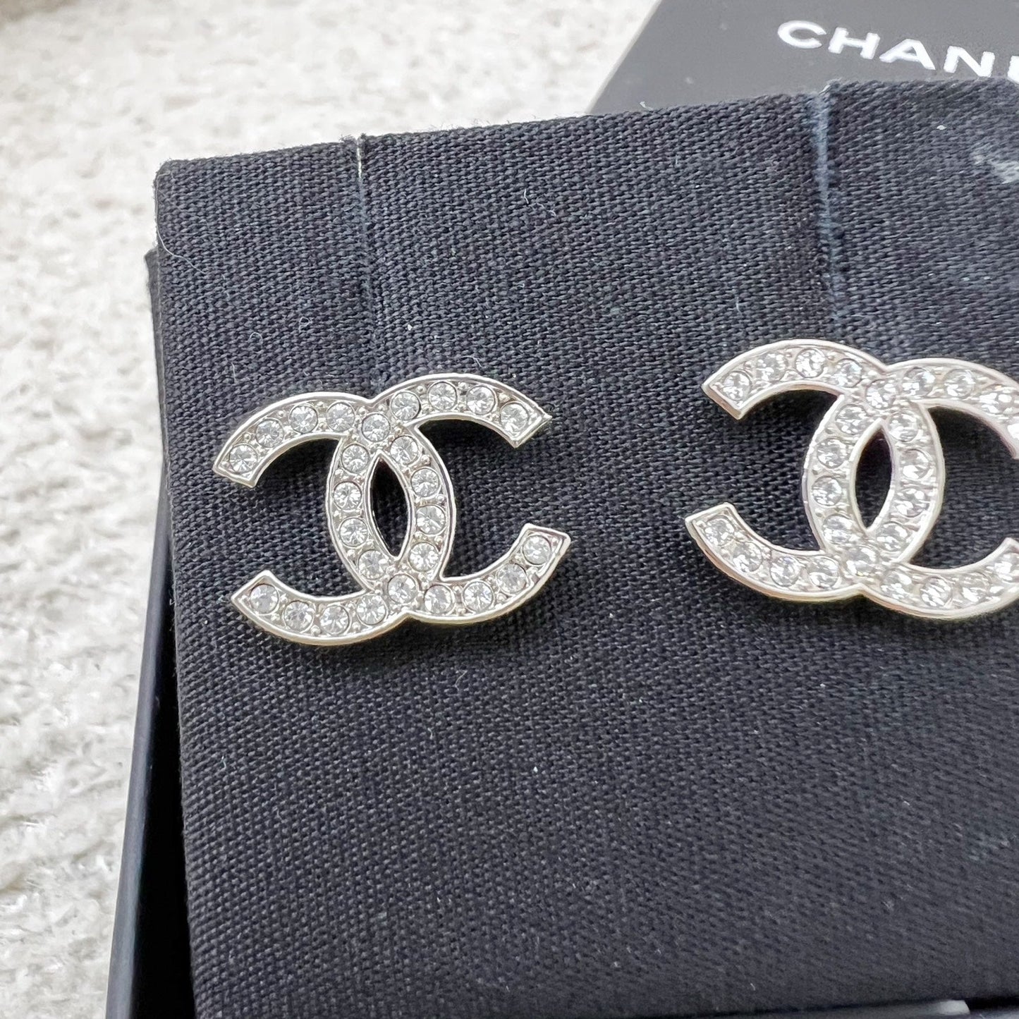 GLM-Small/Medium GLM- Logo Earrings in SHW