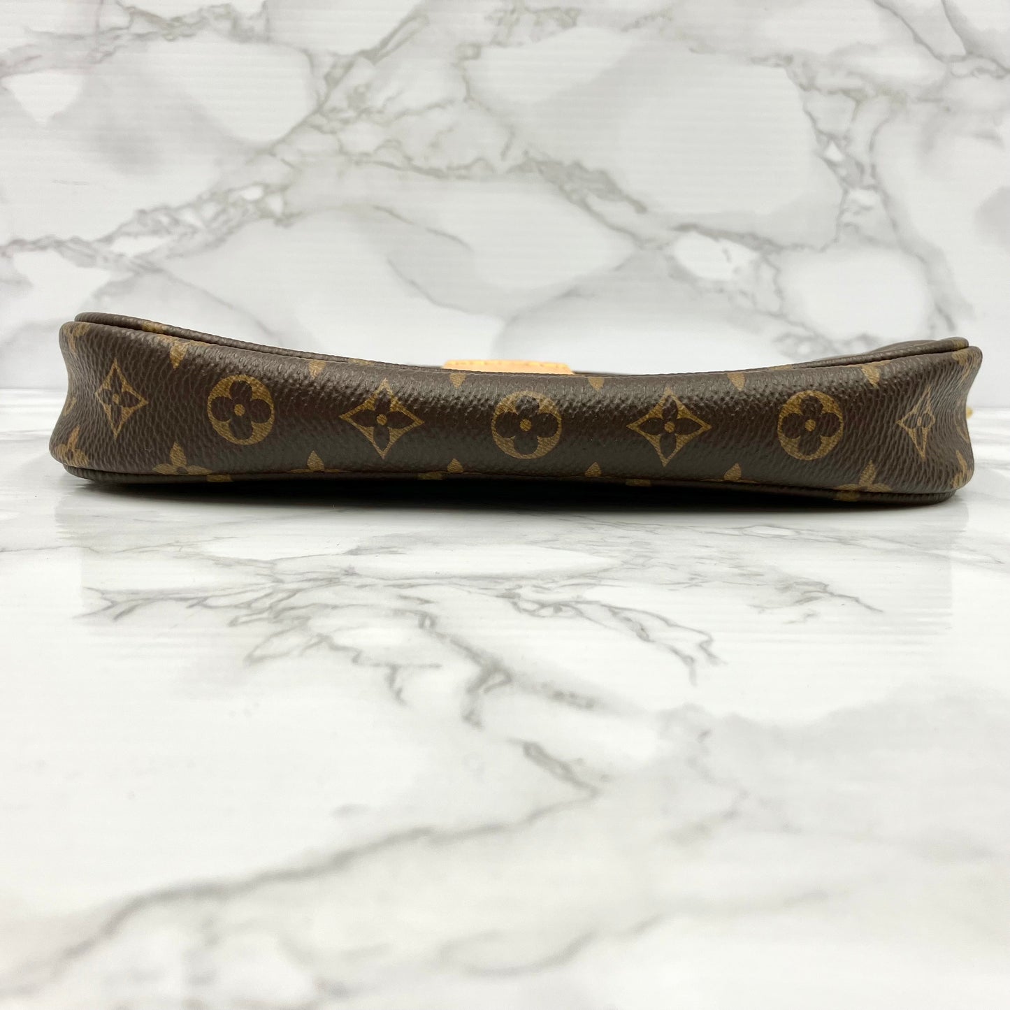 LOUIS VUITTON Monogram Mürti Pochette