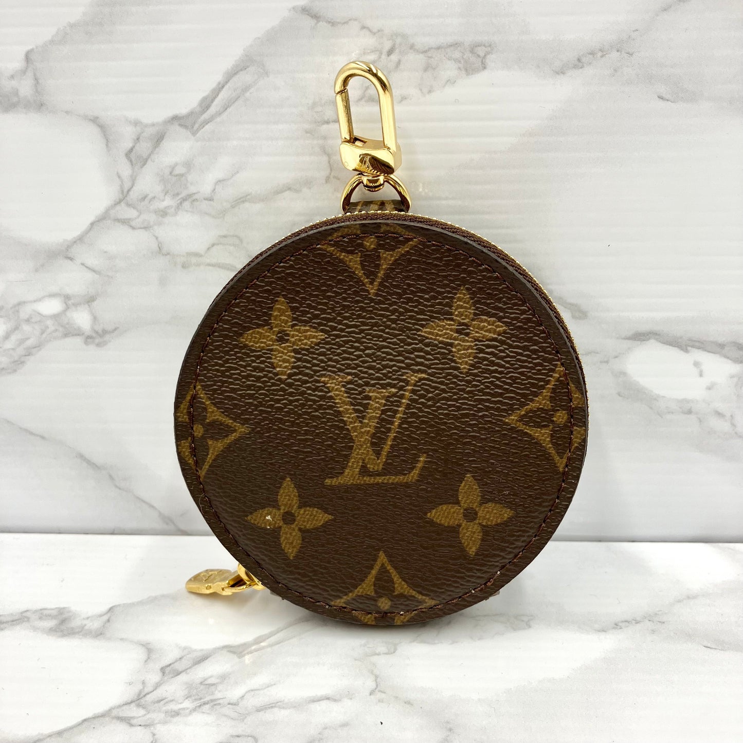 LOUIS VUITTON Monogram Mürti Pochette