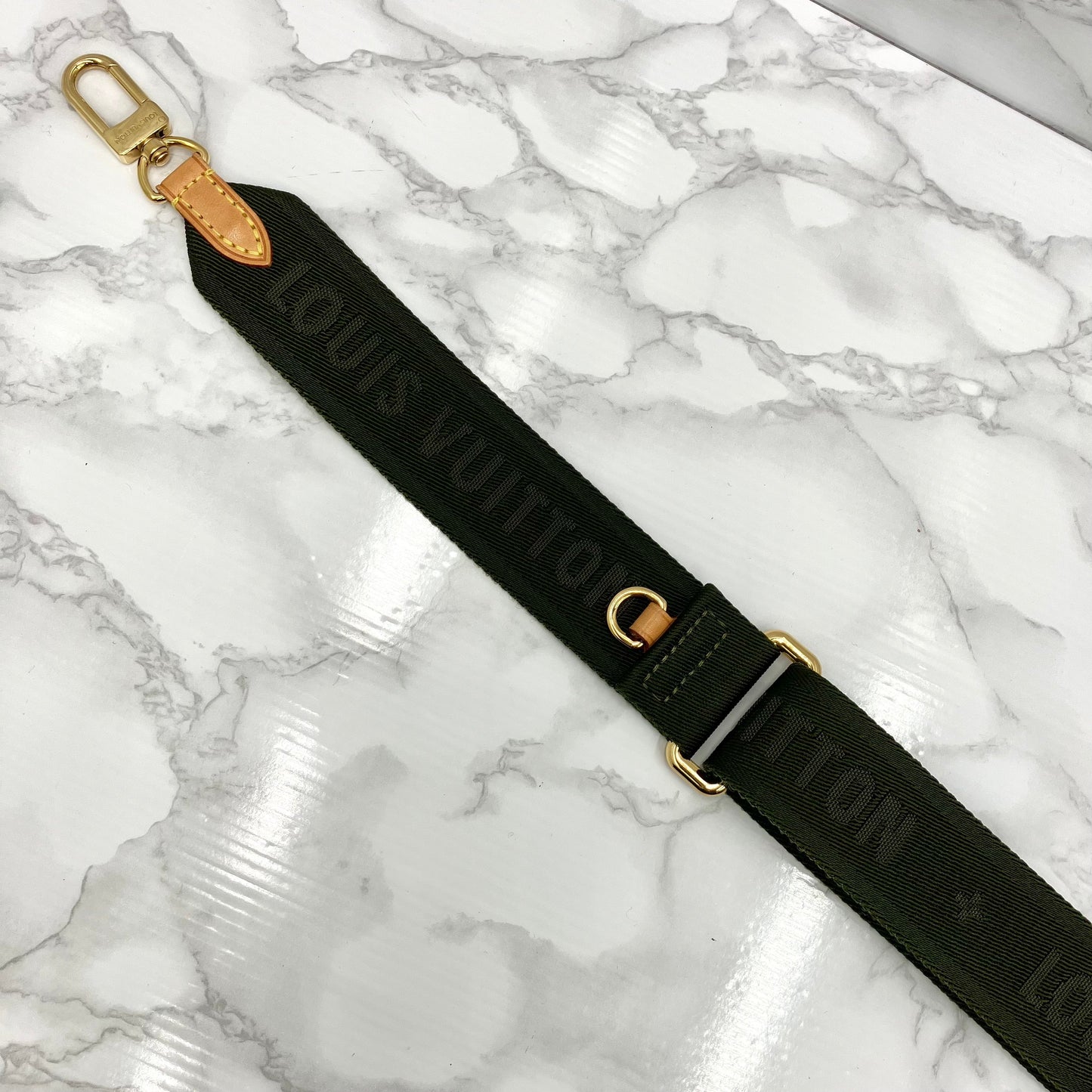 LOUIS VUITTON Monogram Mürti Pochette
