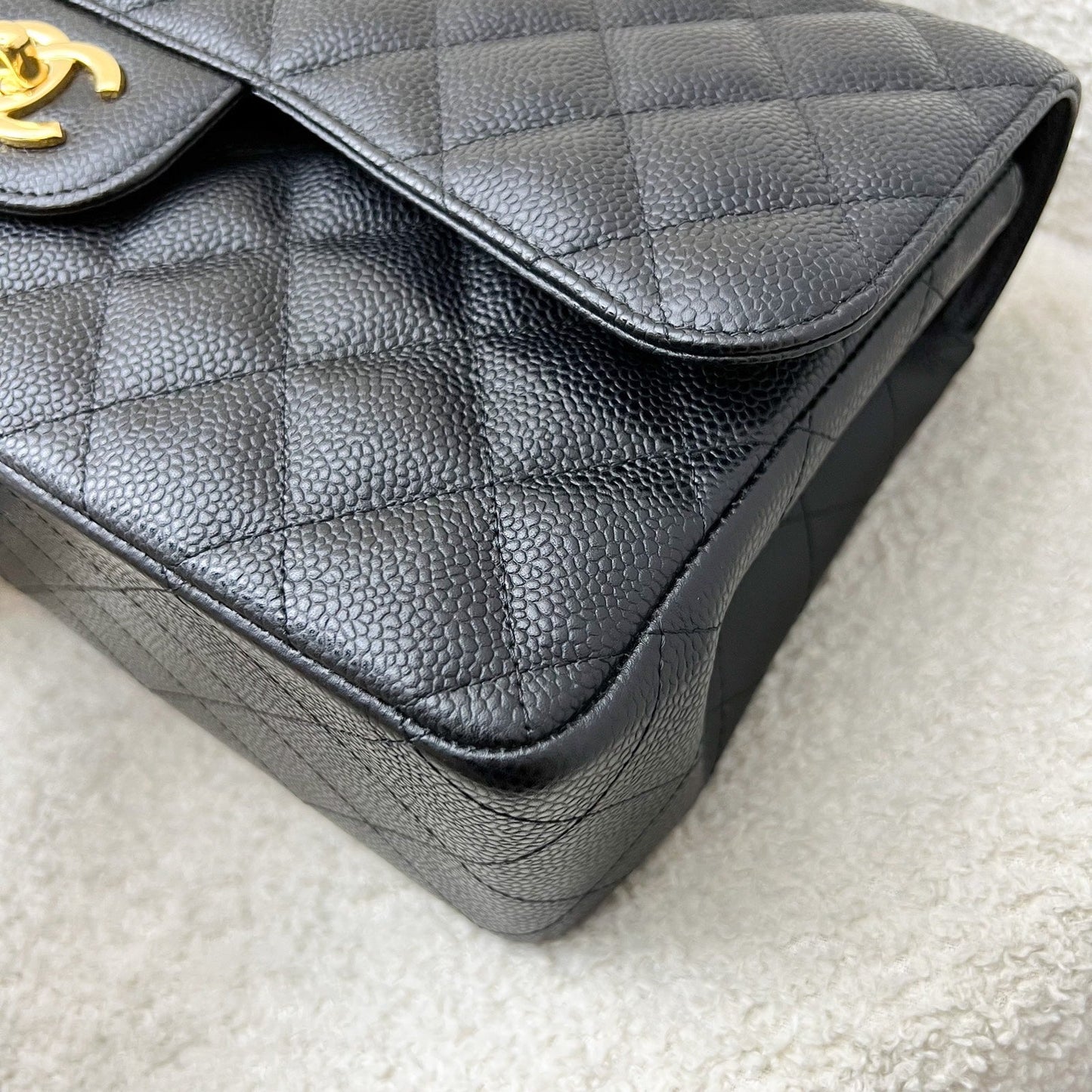 GLM-Jumbo Classic Flap DF in Black Caviar and GHW