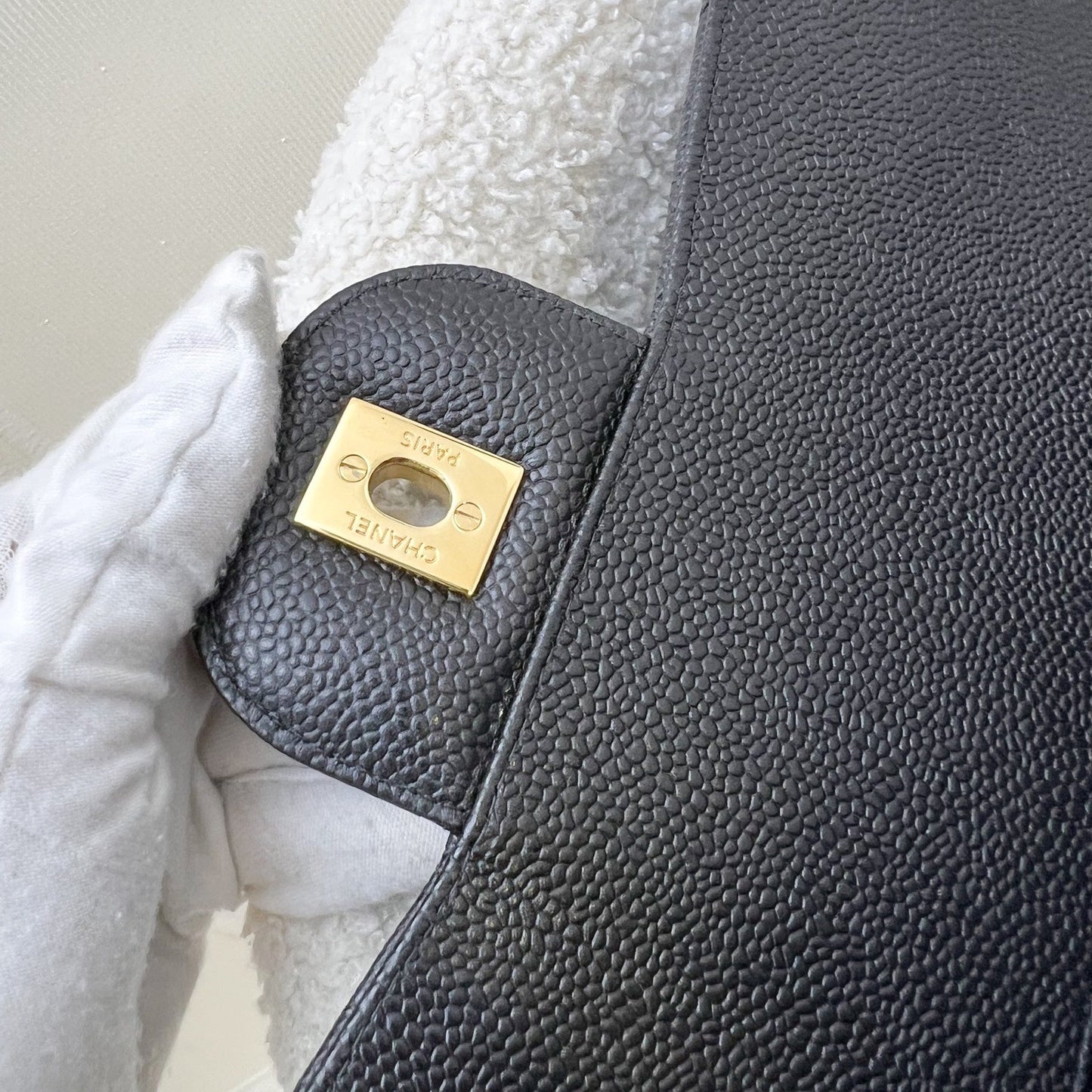 GLM-Jumbo Classic Flap DF in Black Caviar and GHW