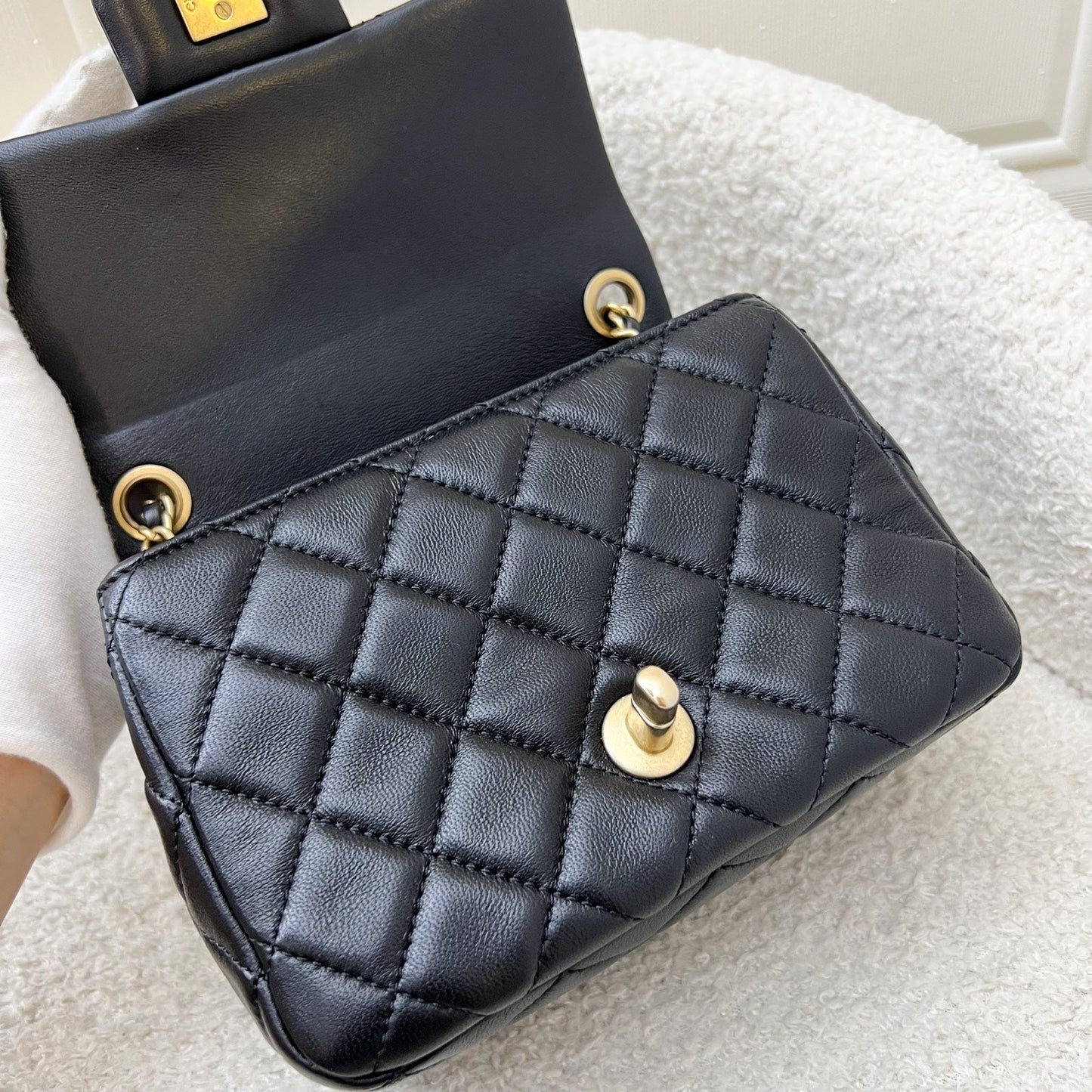 GLM-Pearl Crush Square Mini Flap in Black Lambskin and AGHW (Model: AS1786)