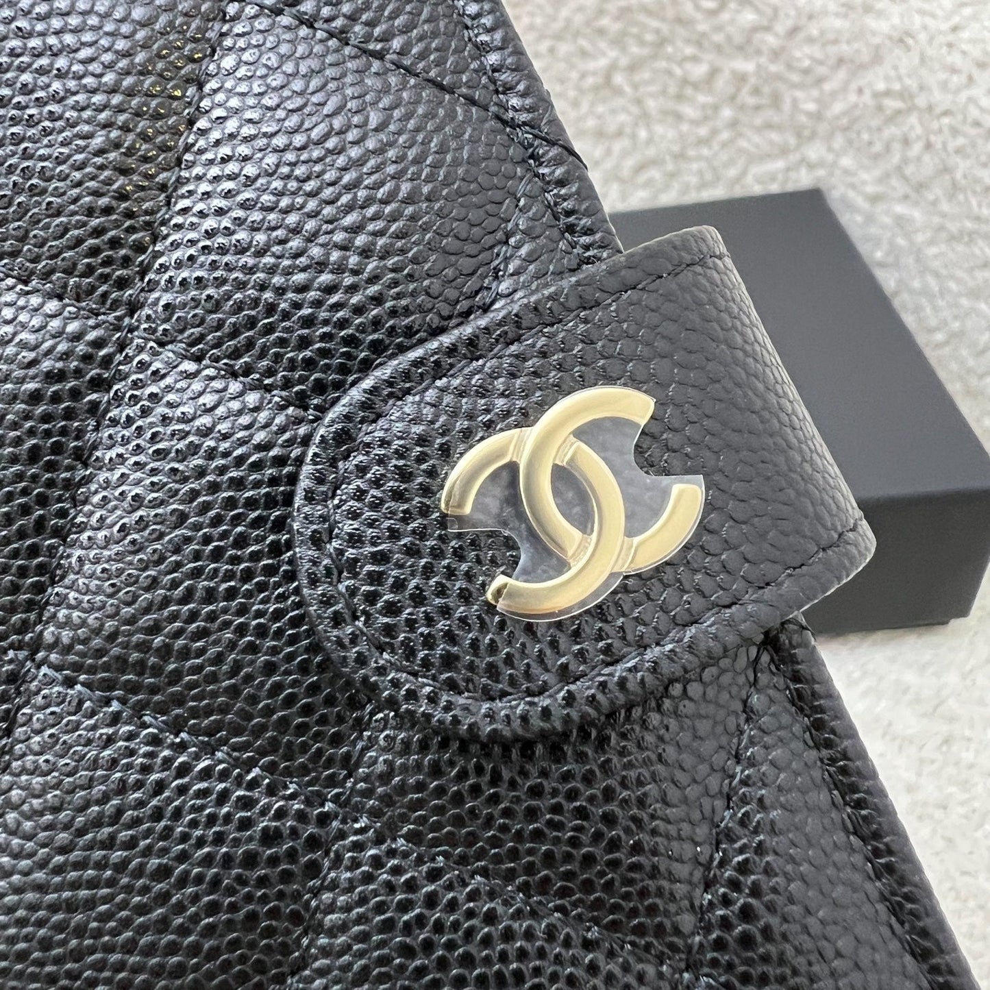 GLM-24K Bifold Wallet in Black Caviar and LGHW