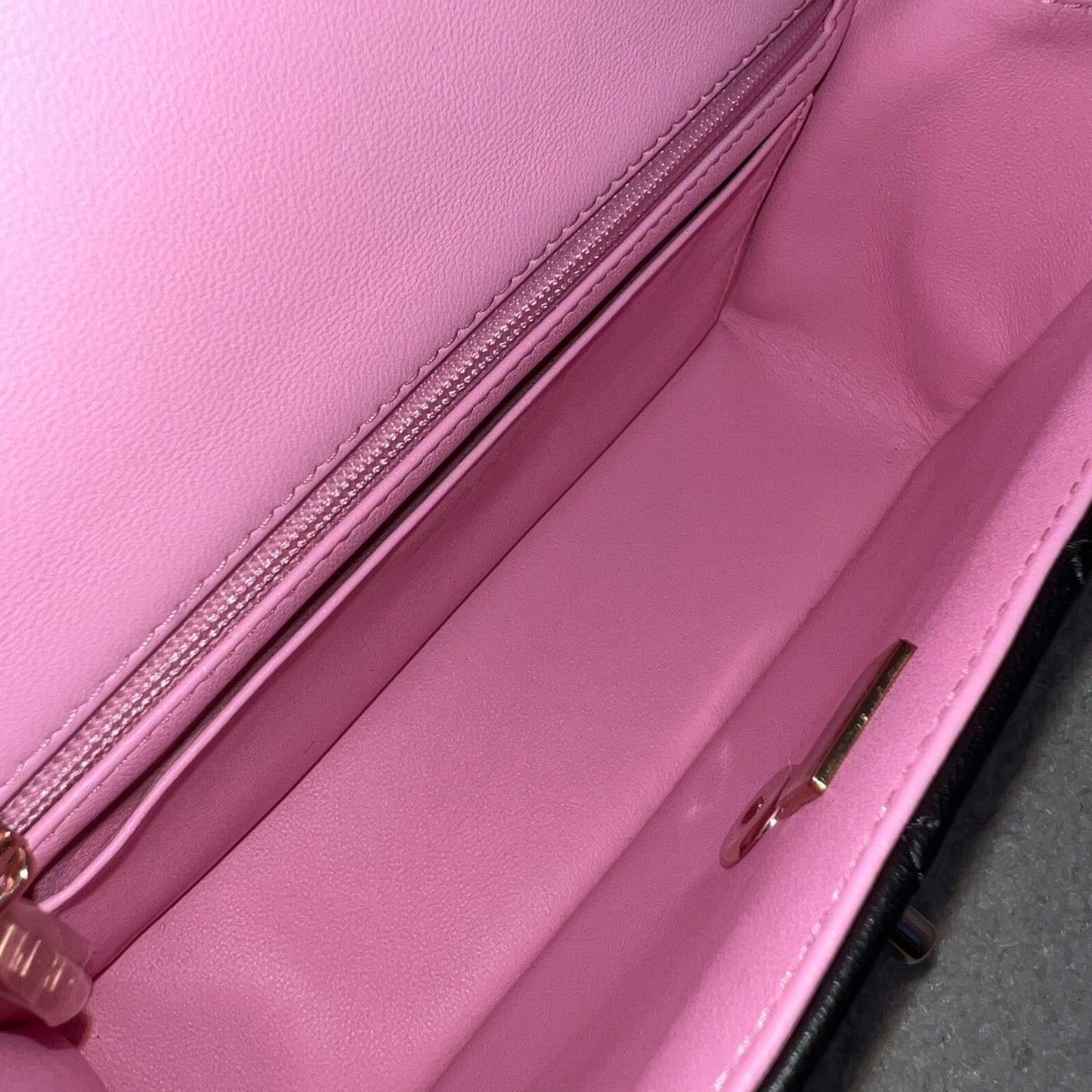 GLM-23P Top Handle Mini Rectangular Flap in Black and Pink Lambskin LGHW (Model: AS2431)